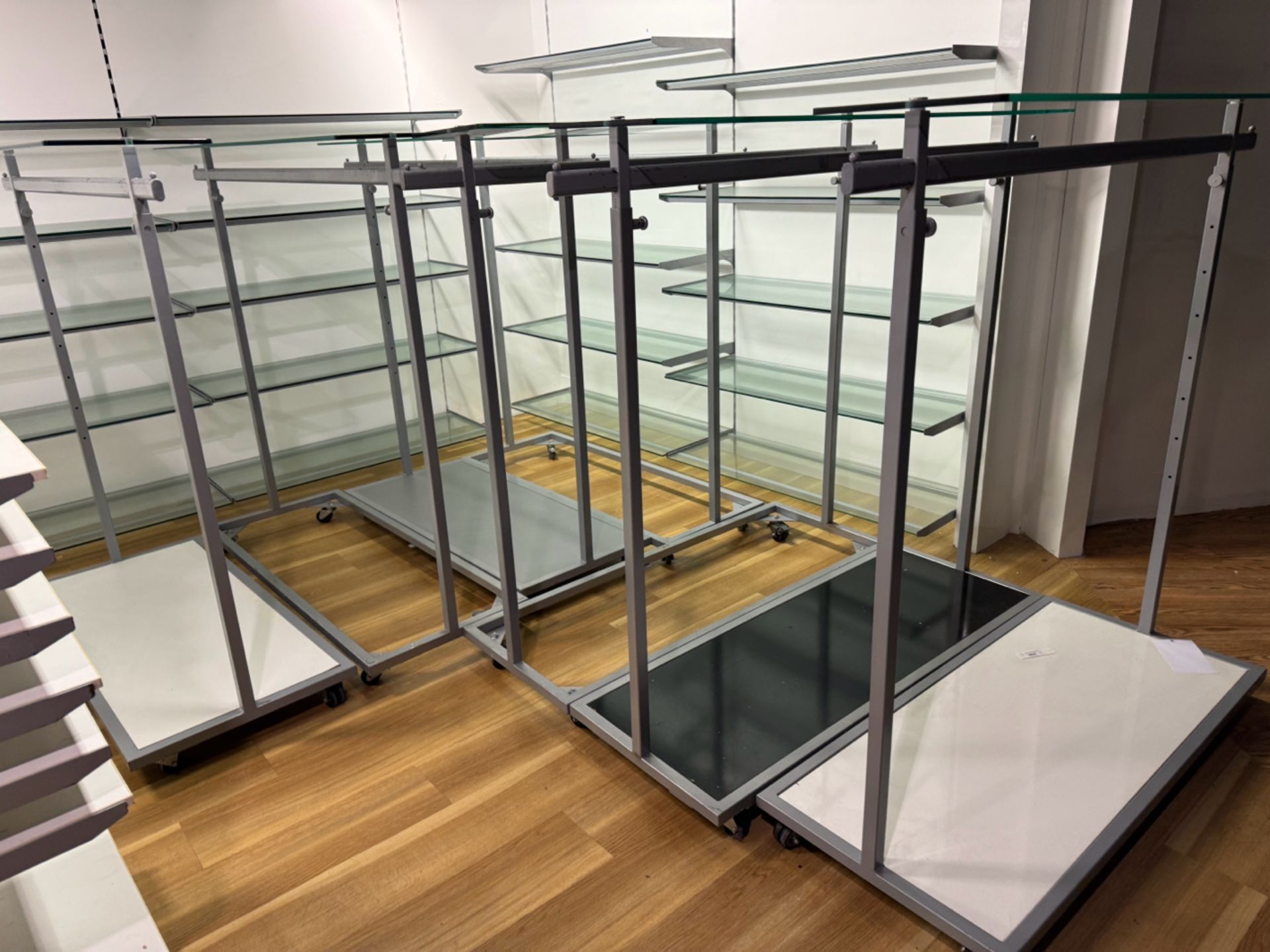 Glass Top Retail Units x7 - Image 3 of 3