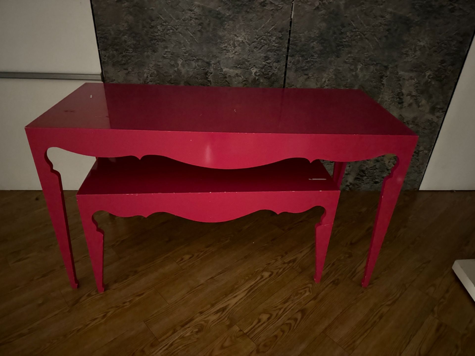 Pink Gloss Tables x2 - Bild 3 aus 4