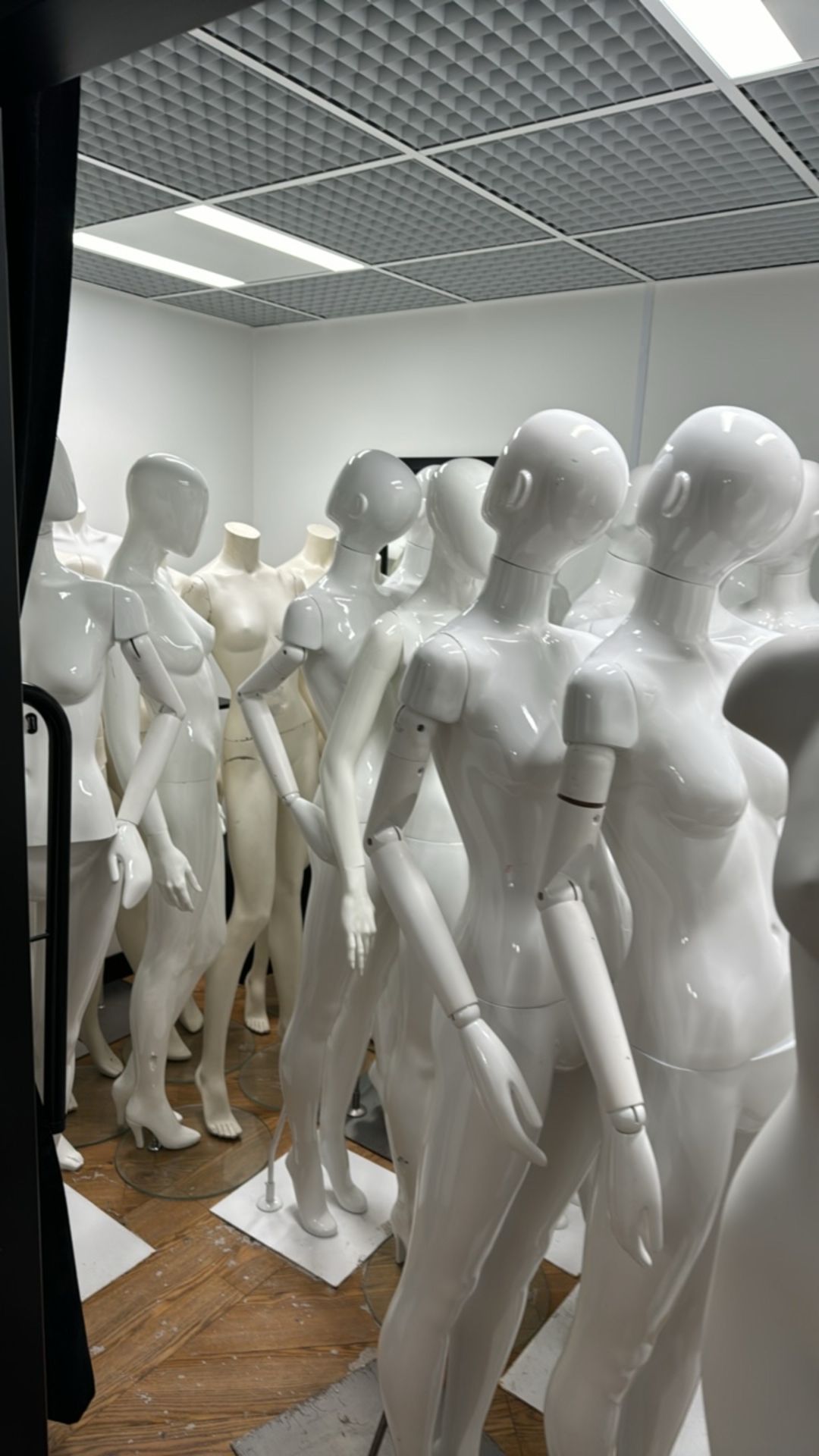 Assorted Female Mannequins - Image 3 of 4