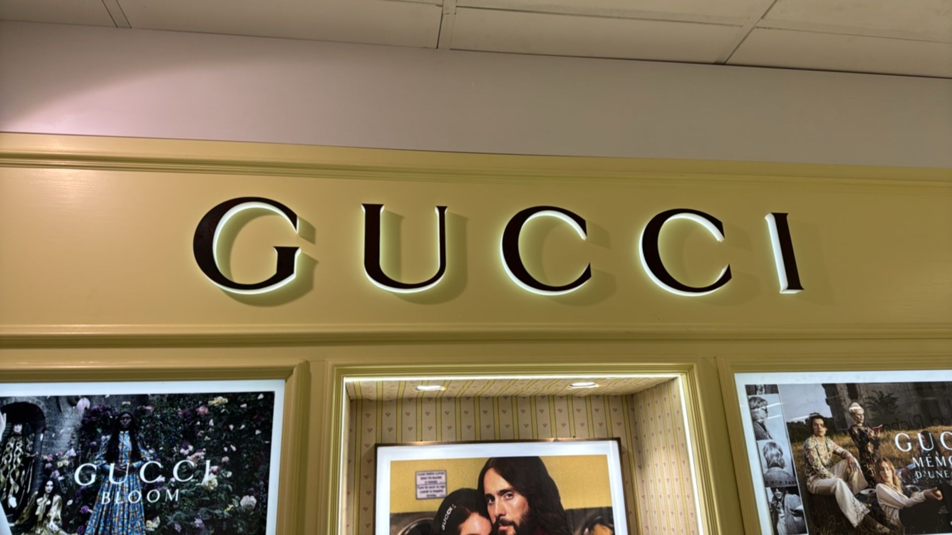 Gucci Wall Display - Bild 3 aus 8