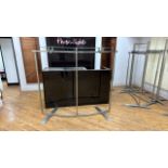 Curved Metal Retail Rails with Glass Tops x5