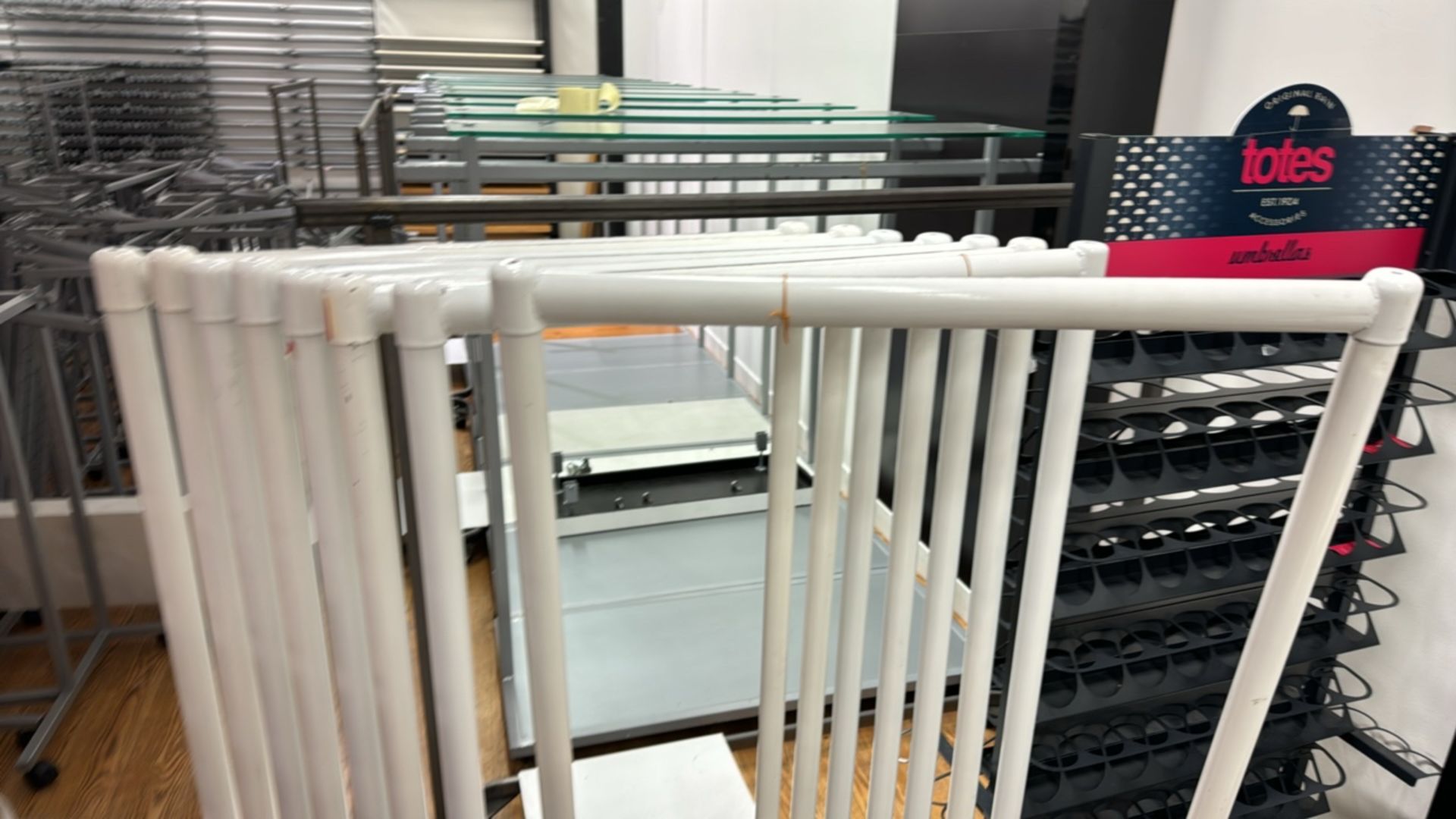 White Metal Hanging Rails x8 - Image 3 of 3