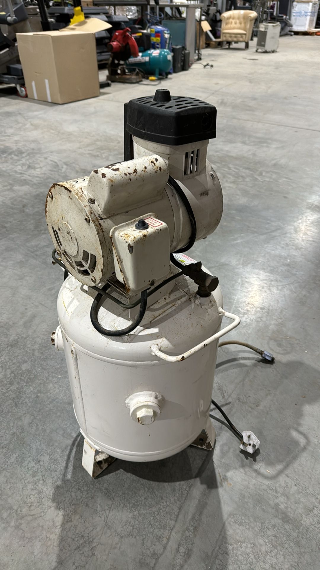 IBNMIBI DT/30 Compressor - NO RESERVE - Image 3 of 4