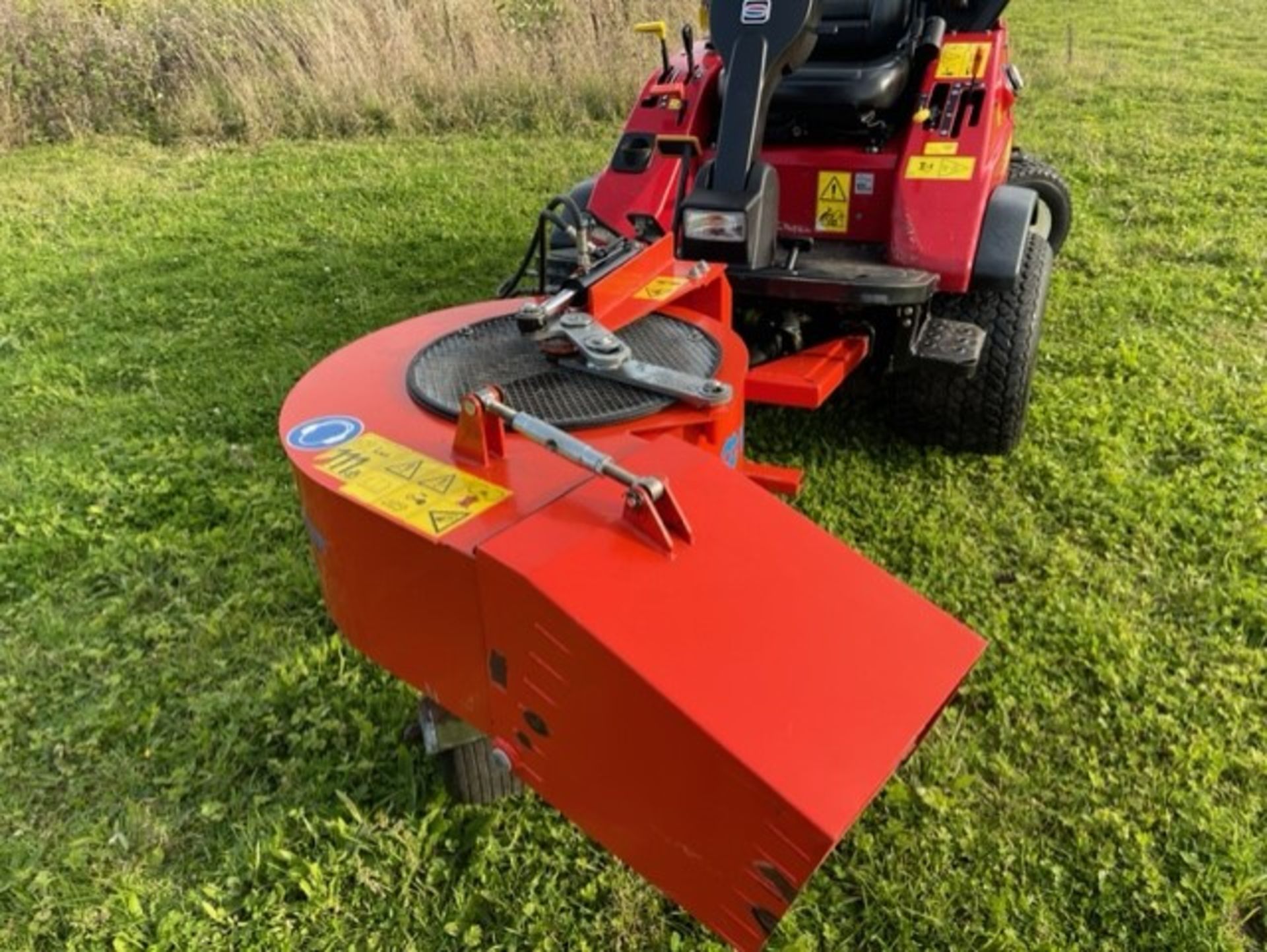 2018, SHIBAURA CM374 OUTFRONT MOWER WITH DECK & BLOWER - Image 9 of 13