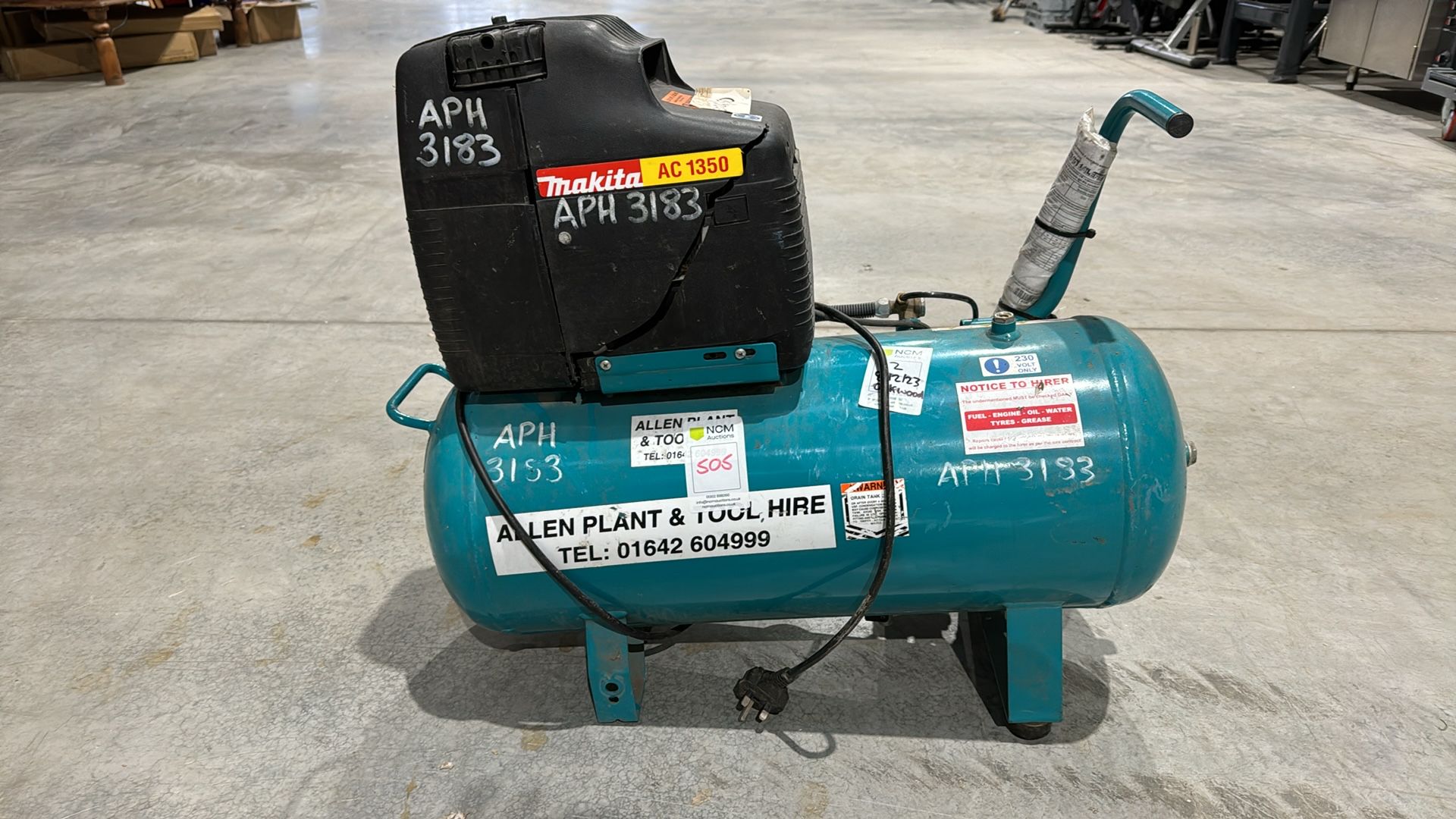 2017 MAKITA Compressor - Model AC1350 - NO RESERVE