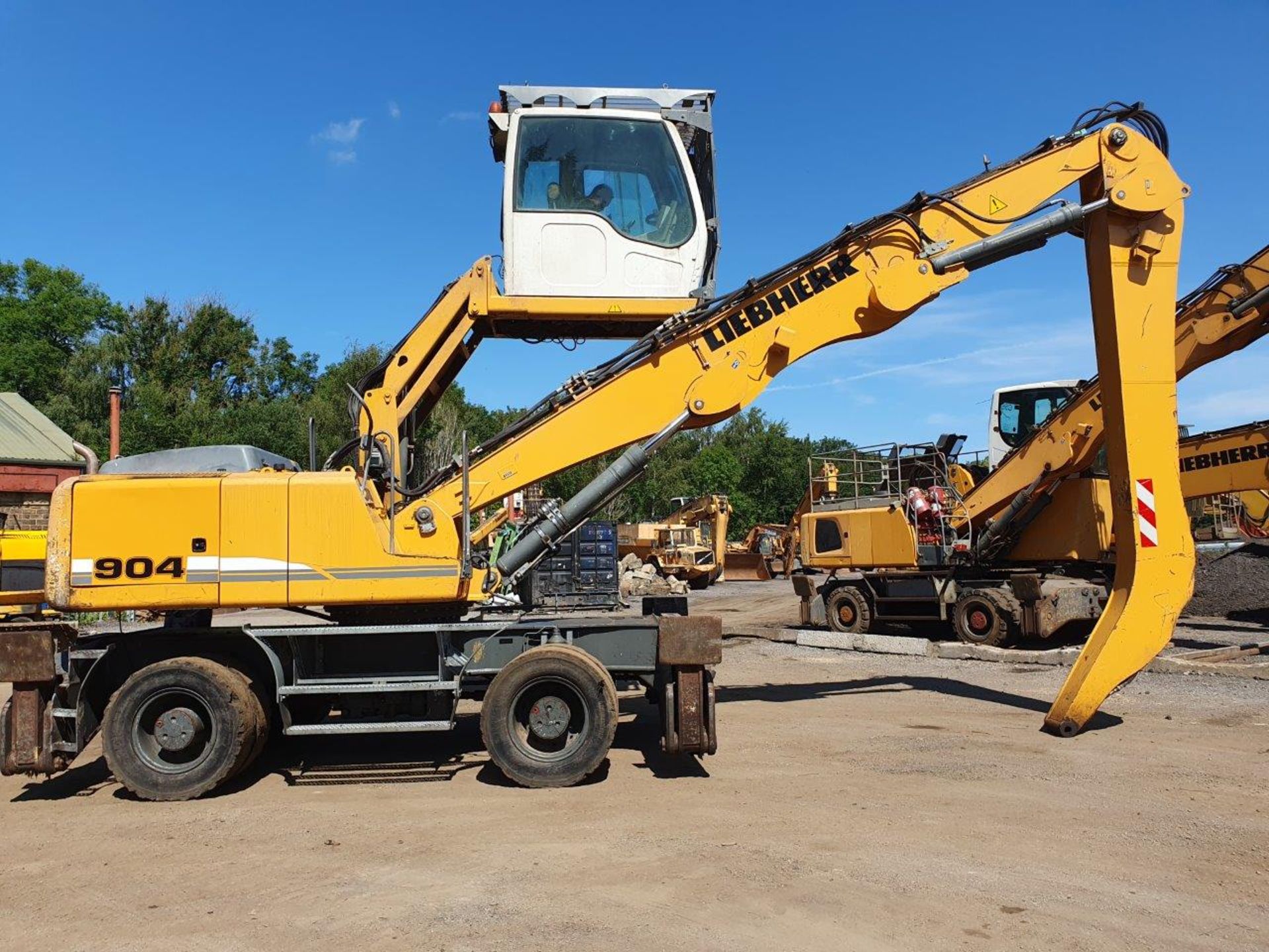 2013, Liebherr 904C Scrap Handler