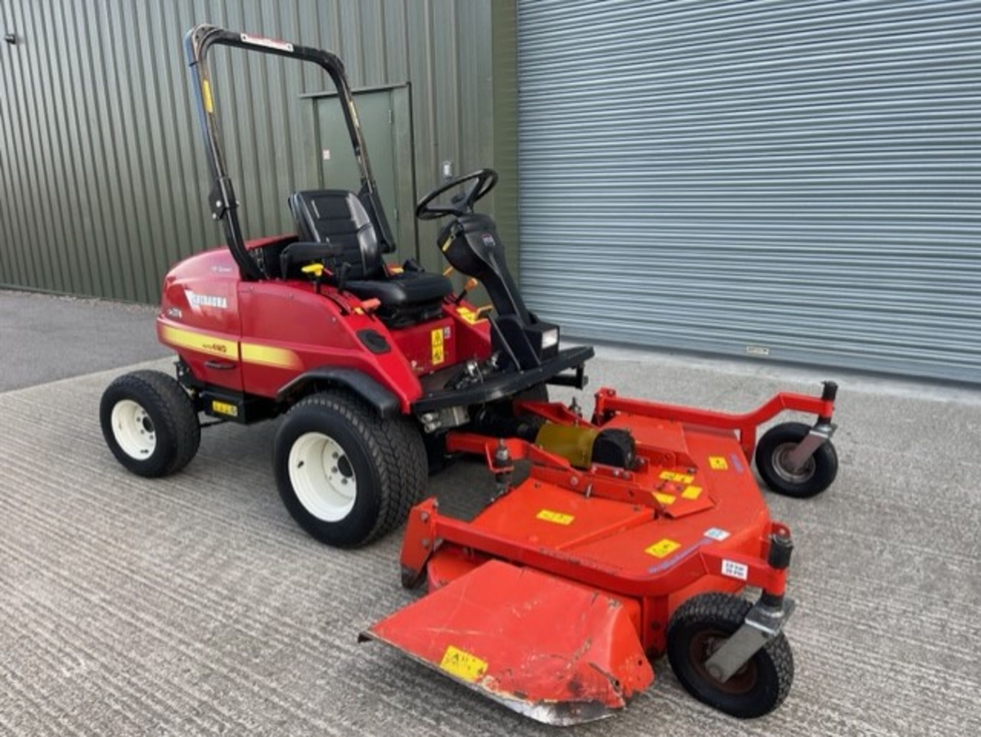 2018, SHIBAURA CM374 OUTFRONT MOWER WITH DECK & BLOWER - Image 2 of 13