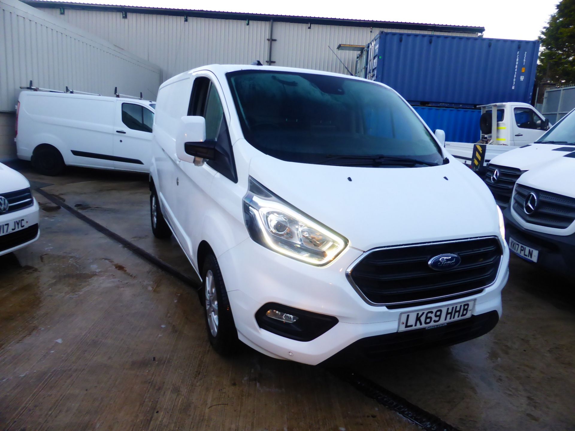 FORD Transit - CUSTOM 2.0 130BHP LIMITED - Image 2 of 12