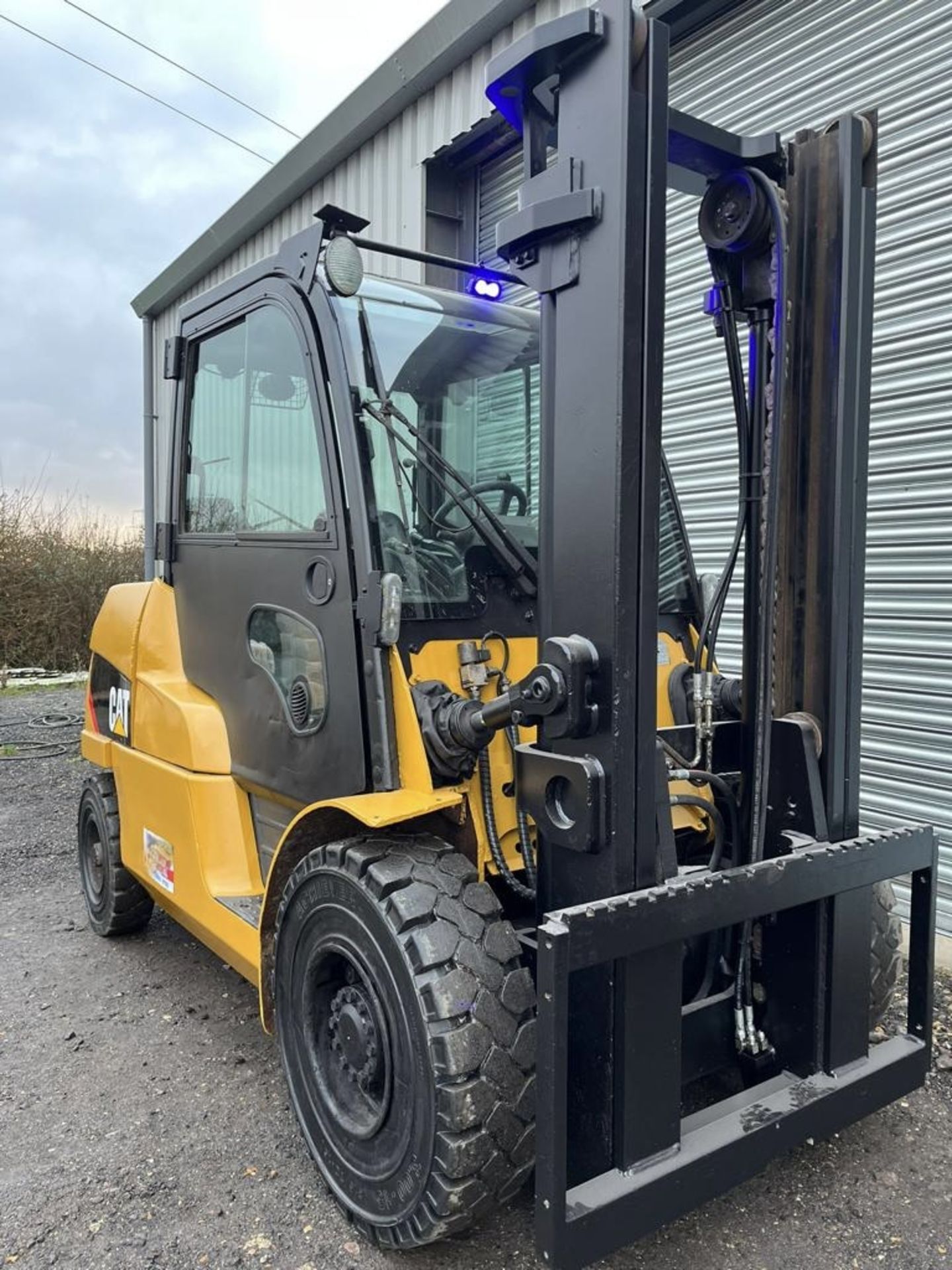 2013 - CATERPILLAR, 5 Tonne Diesel Forklift (New Front Tyres) - Image 2 of 10