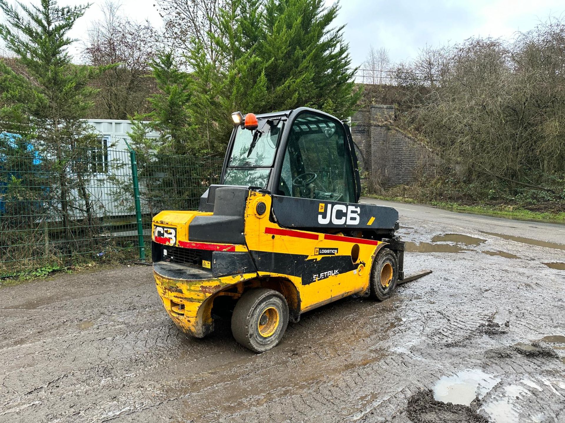 2019 JCB TLT35D DIESEL 3.5 TON TELESCOPIC FORKLIFT/TELETRUK WITH STRIMECH BUCKET GRAB AND PALLET FOR - Image 3 of 16