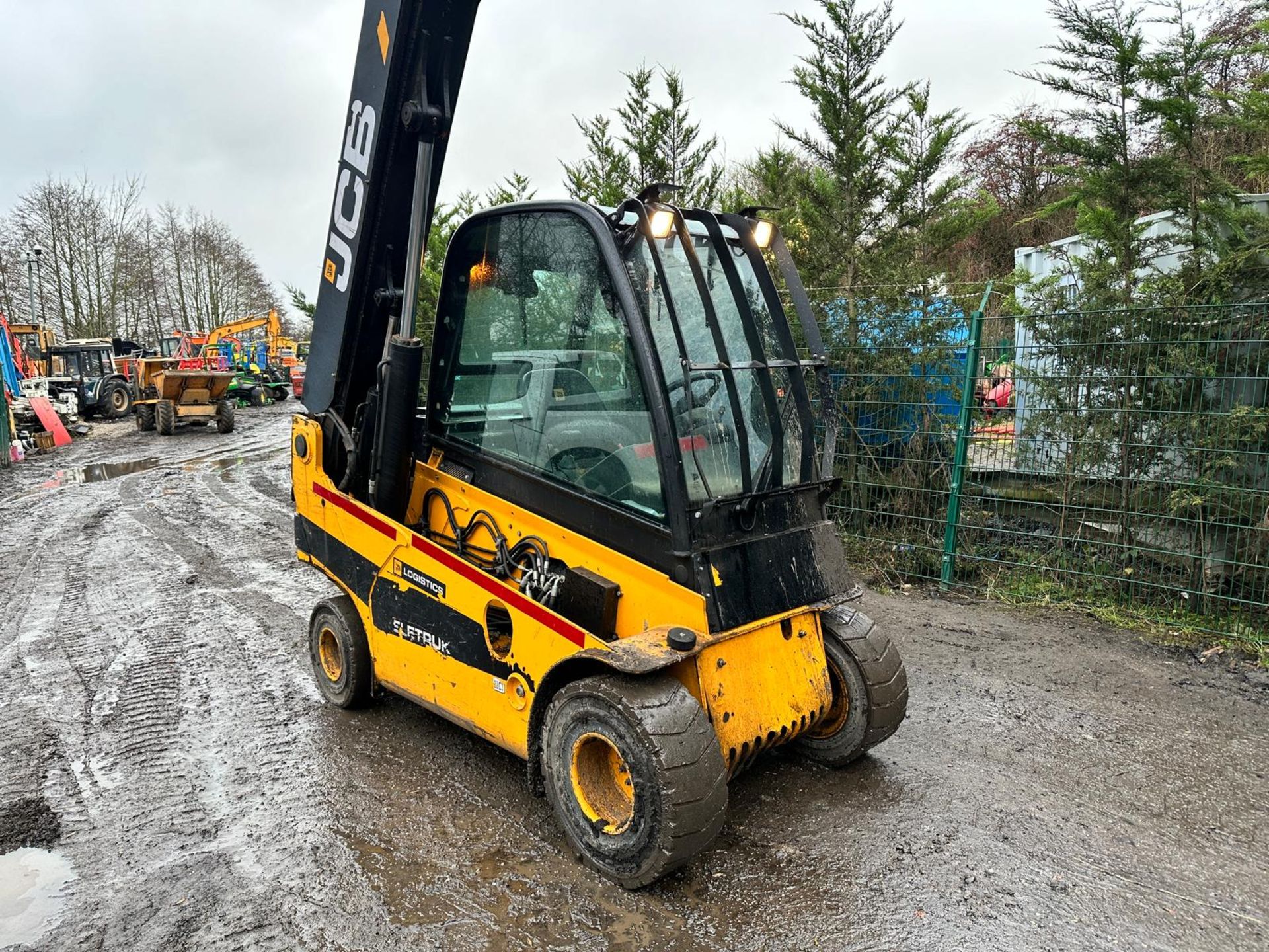 2019 JCB TLT35D DIESEL 3.5 TON TELESCOPIC FORKLIFT/TELETRUK WITH STRIMECH BUCKET GRAB AND PALLET FOR - Image 2 of 16