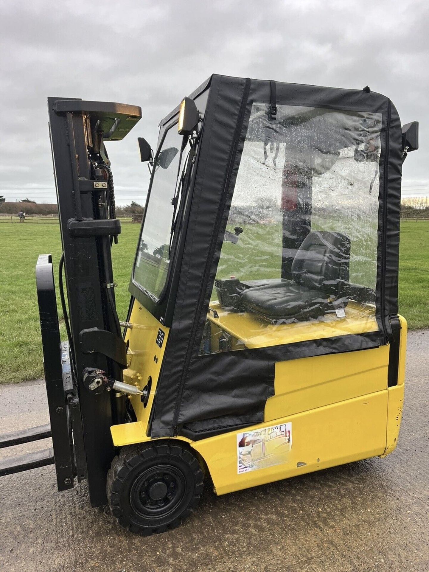 CATERPILLAR 1.6 Electric Forklift Truck (Container Spec) - Image 9 of 9