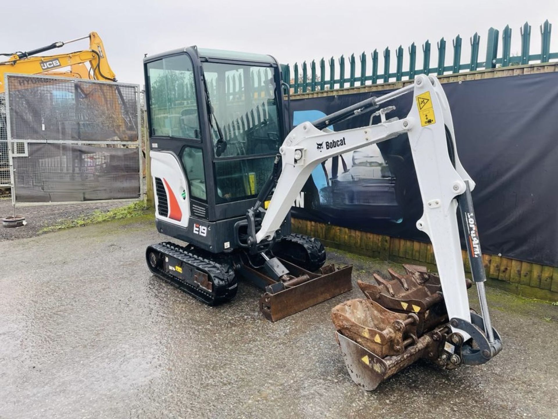 2019 - BOBCAT E19 EXCAVATOR - Image 5 of 15