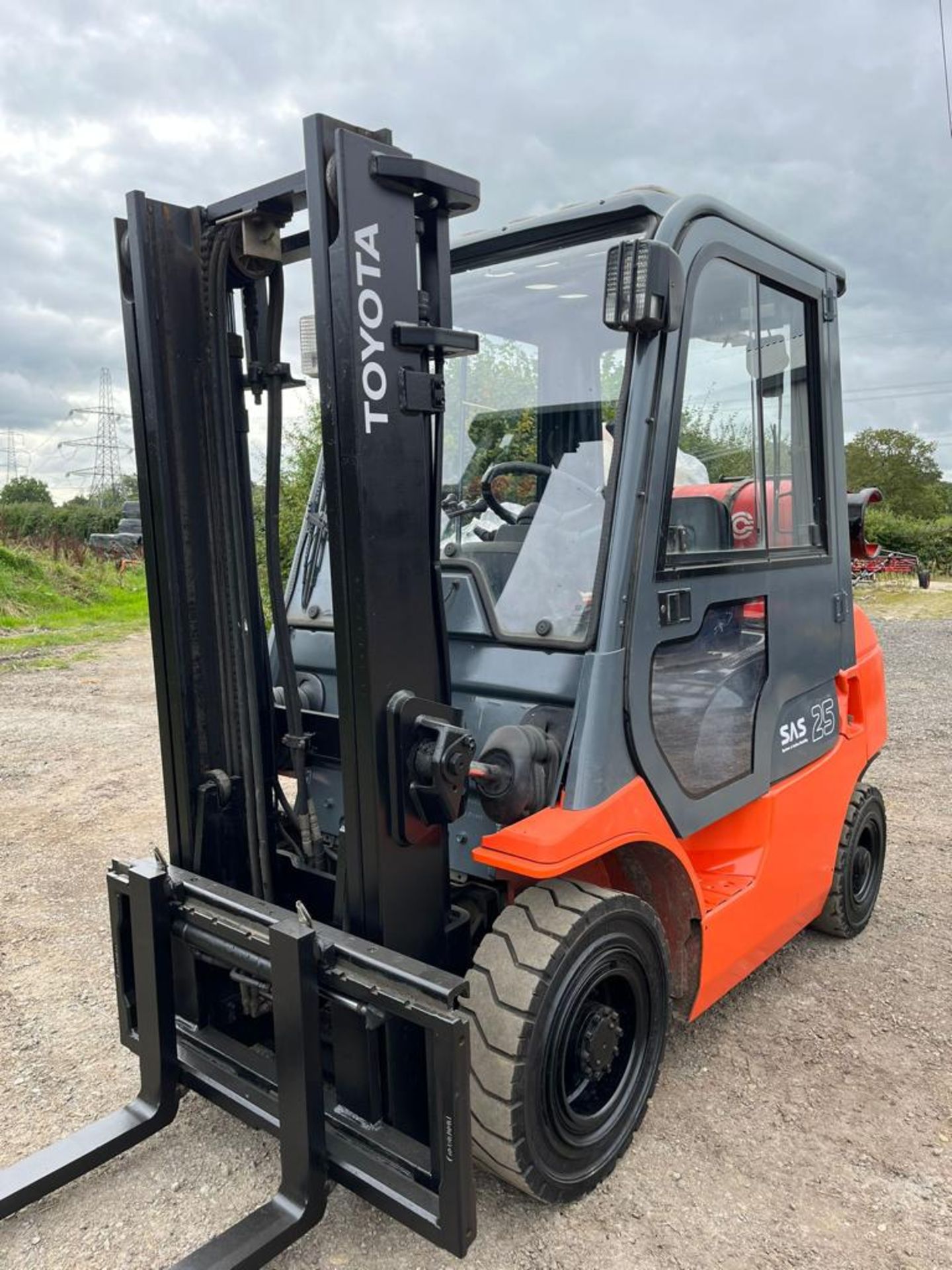 TOYOTA, 2.5 Tonne - Gas Forklift Truck - Image 7 of 11
