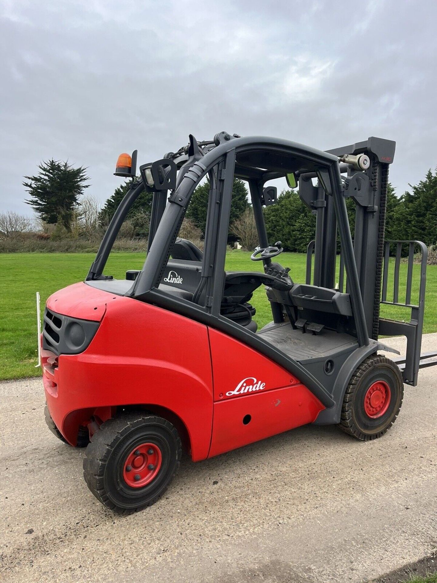 LINDE H30 Diesel Forklift Truck - Image 3 of 5