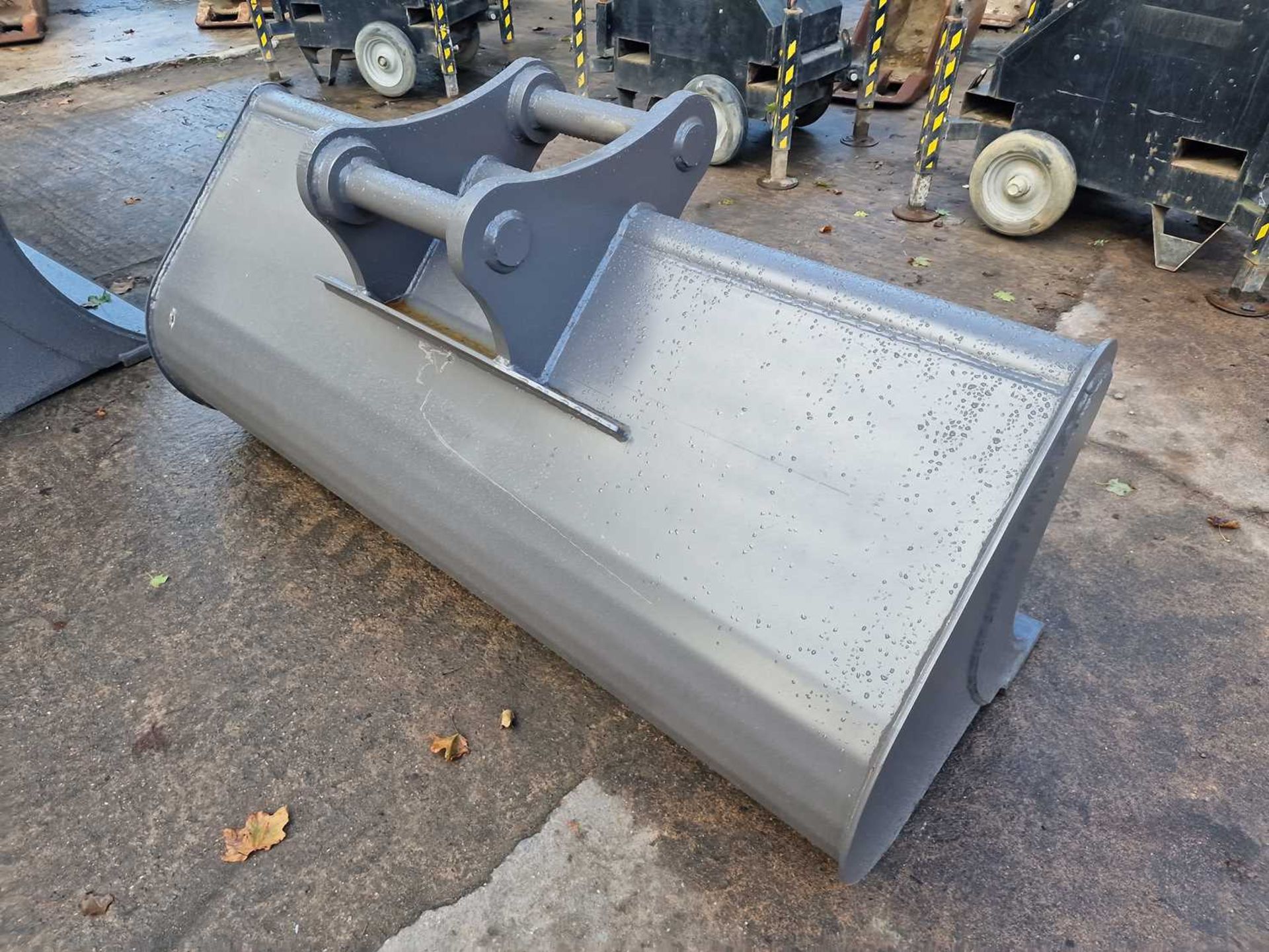 Unused 72" Grading Bucket 65mm Pin to suit 13 Ton Excavator - Image 3 of 6