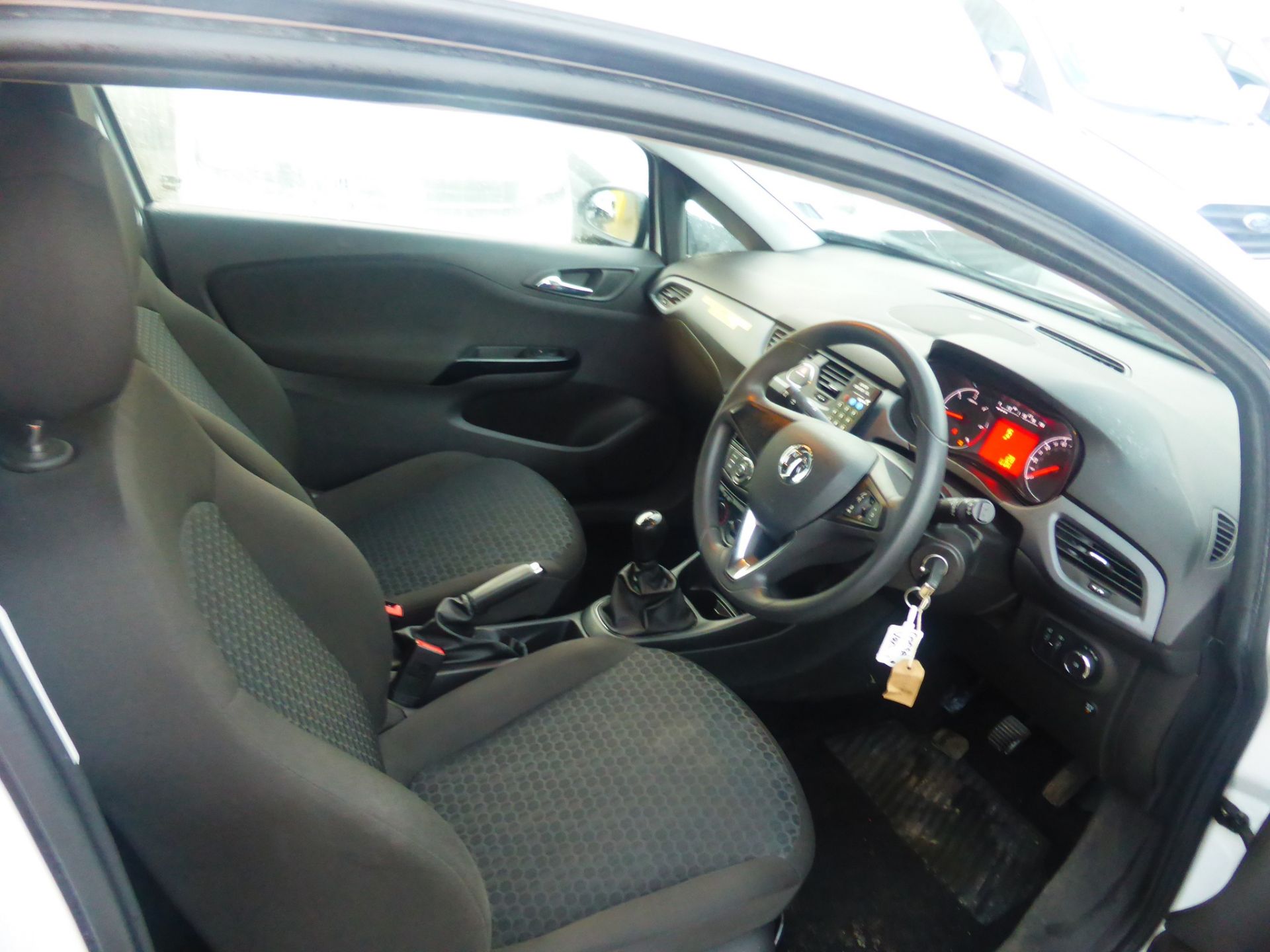 Vauxhall Corsa - 1.3CDTI ECO-FLEX - Bild 9 aus 13