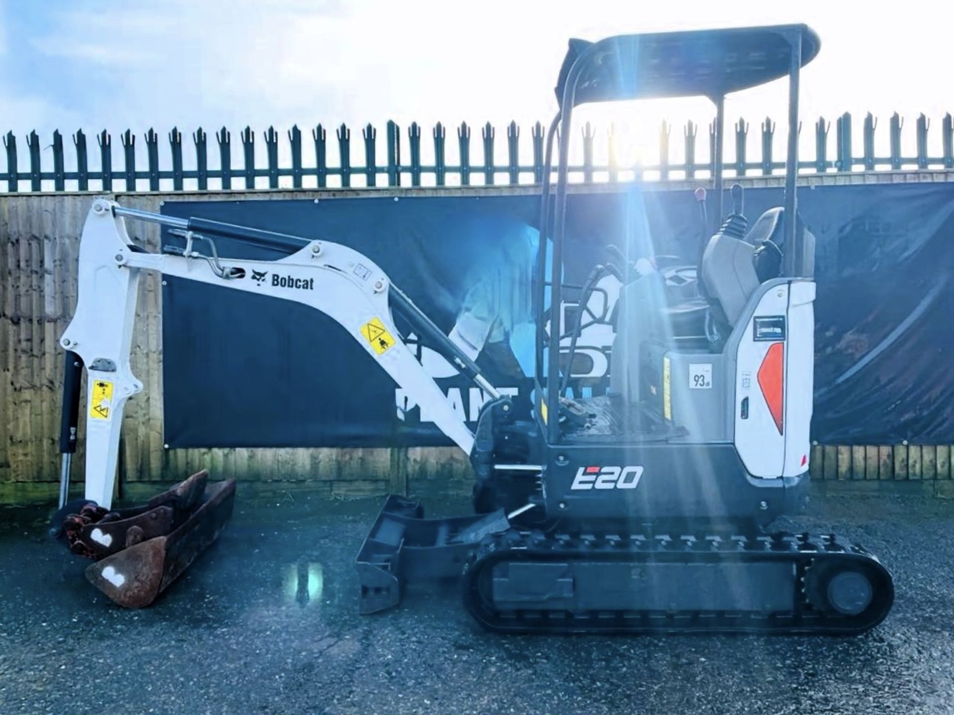 2017, BOBCAT E20 EXCAVATOR - Image 2 of 14