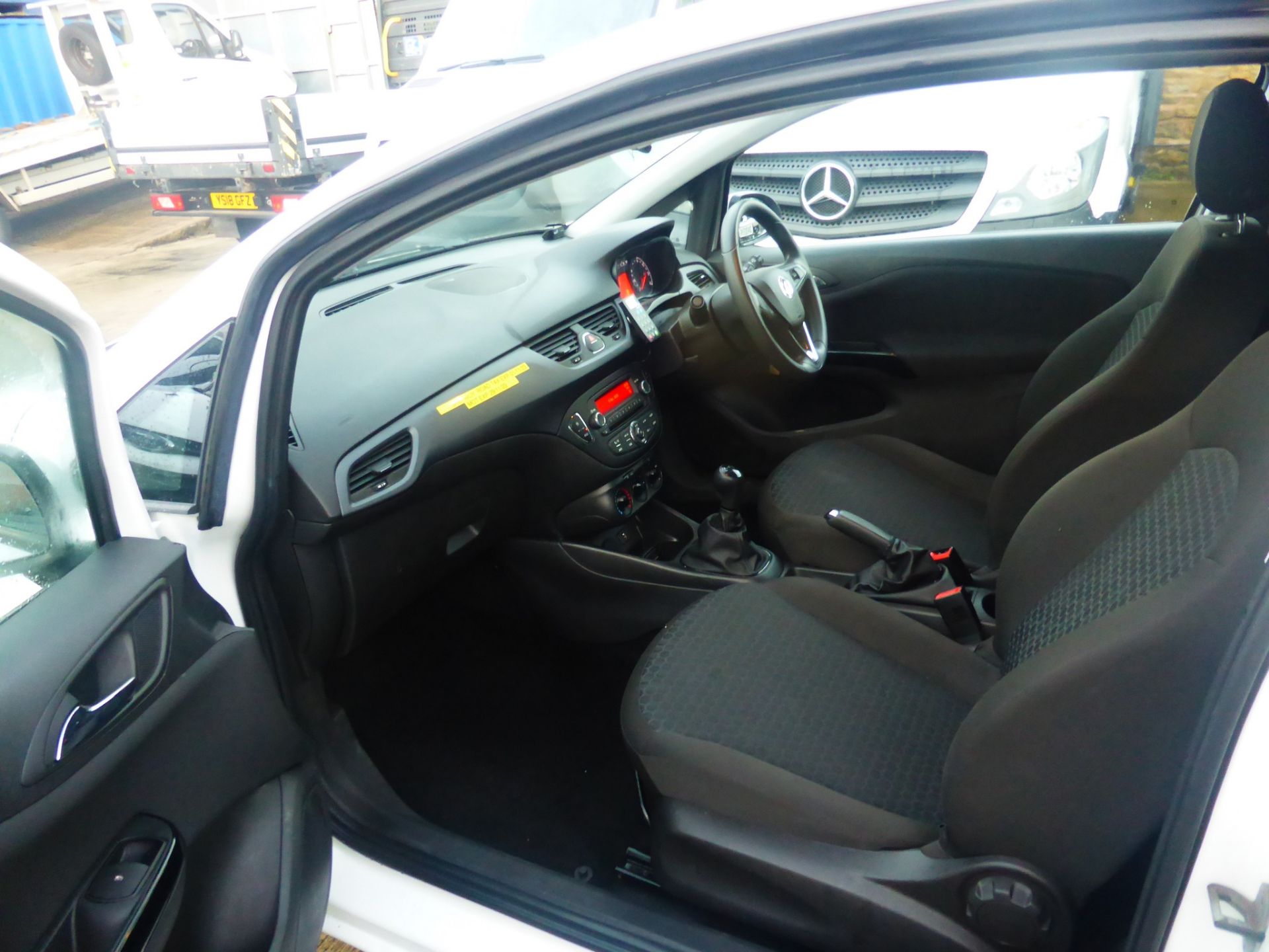 Vauxhall Corsa - 1.3CDTI ECO-FLEX - Bild 11 aus 13