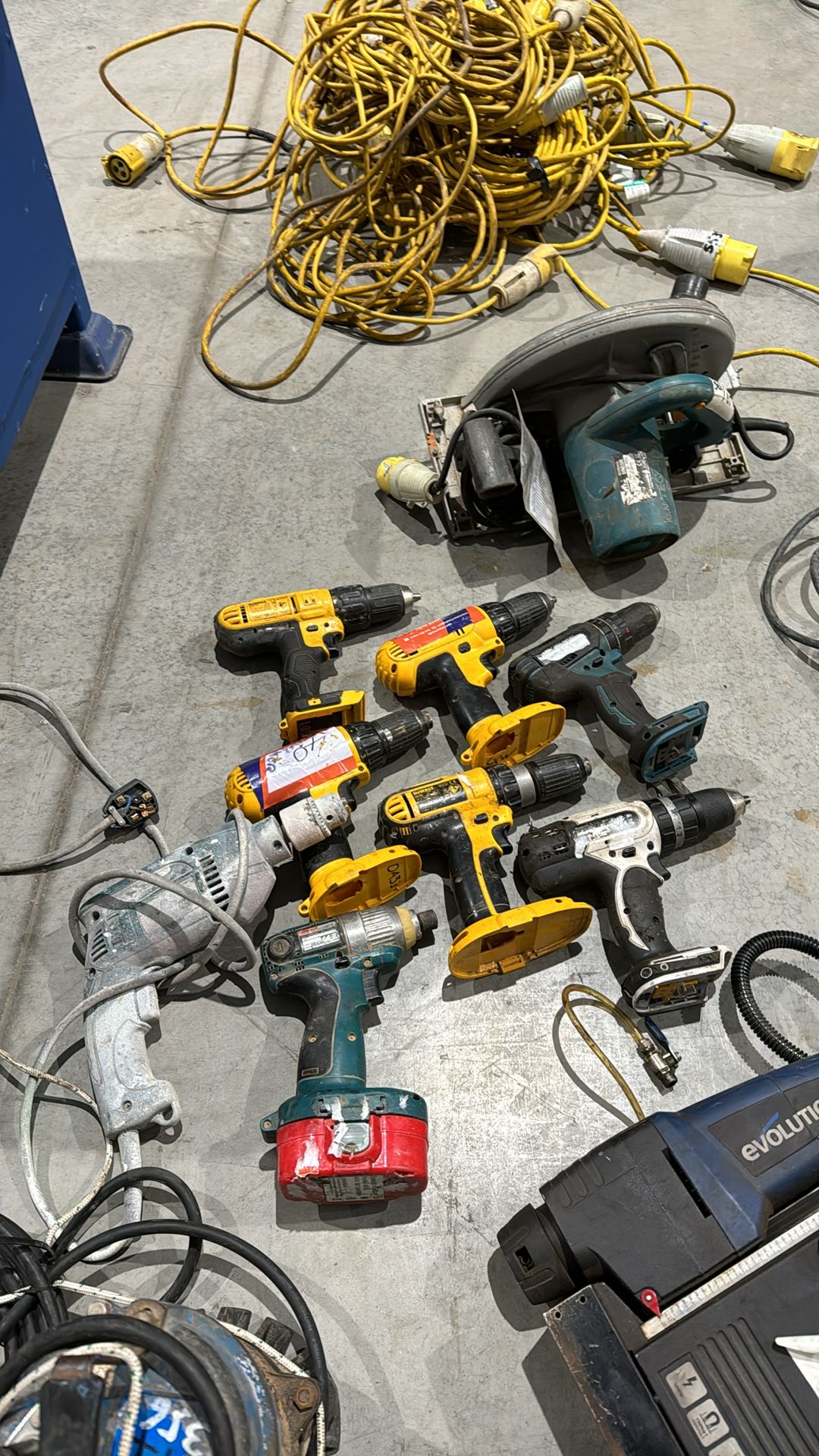 JOB LOT of Power Drills, Saws, Angle Grinders, Transformers & Cables + STORAGE UNIT- NO RESERVE - Image 3 of 11