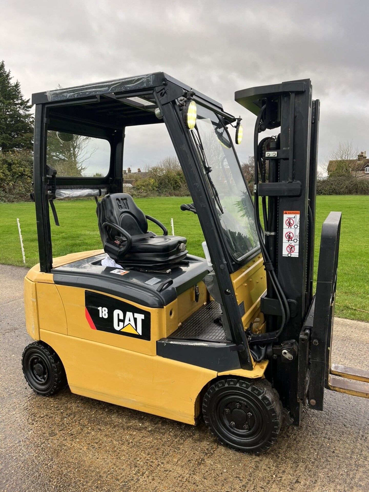 2012, CATERPILLAR 1.8 Electric Forklift Truck (Container Spec) - Image 7 of 7