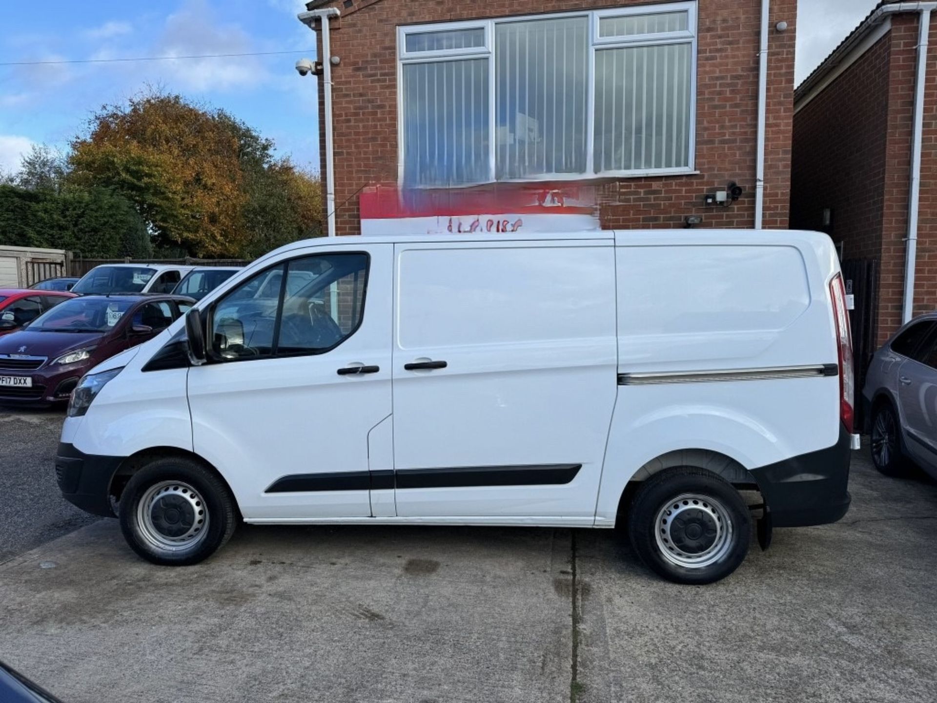 2017 - Ford Transit Custom 270 LR P/V - Image 6 of 16