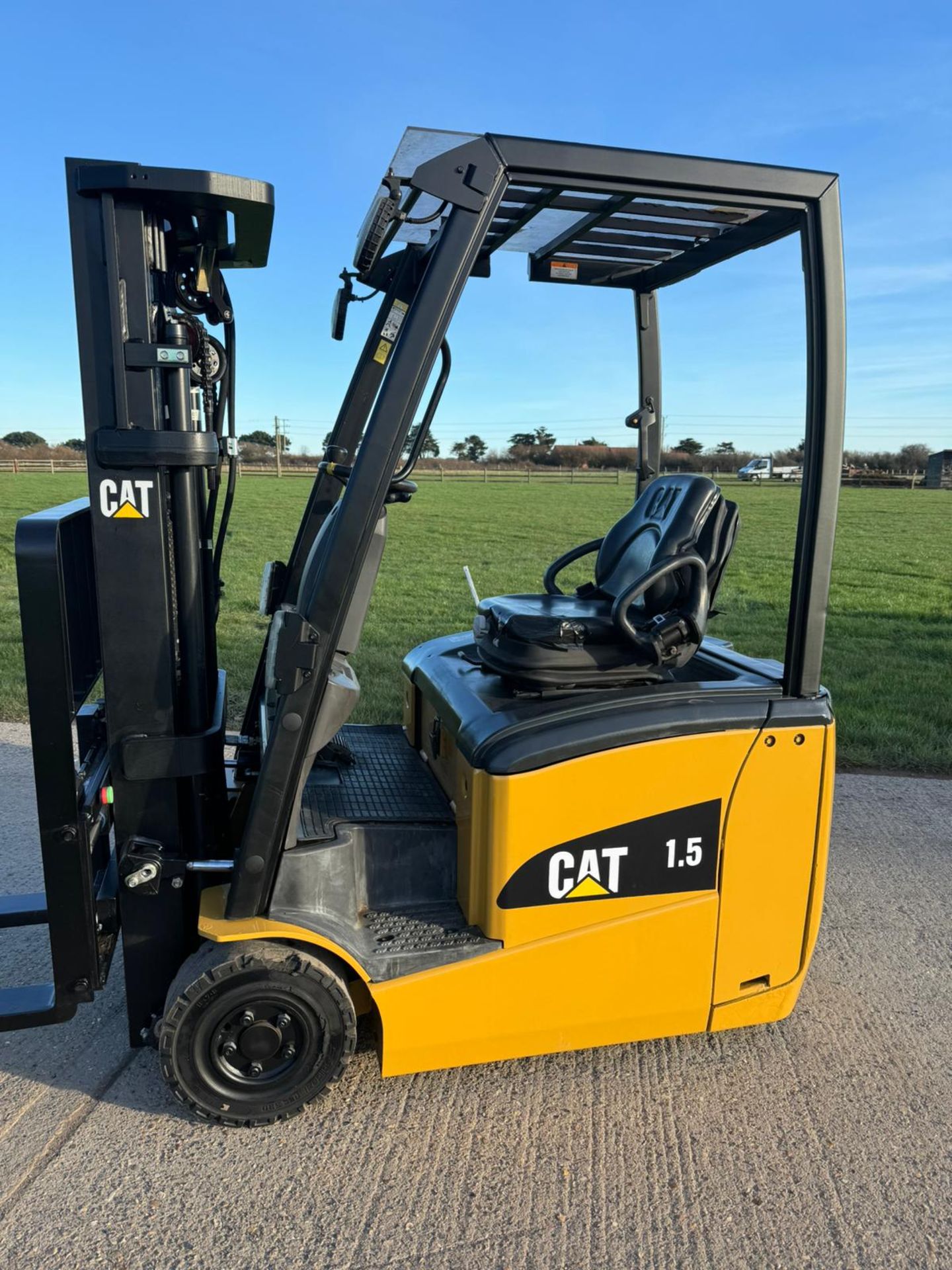 2017, CATERPILLAR 1.5 Electric Forklift Truck (Container Spec)