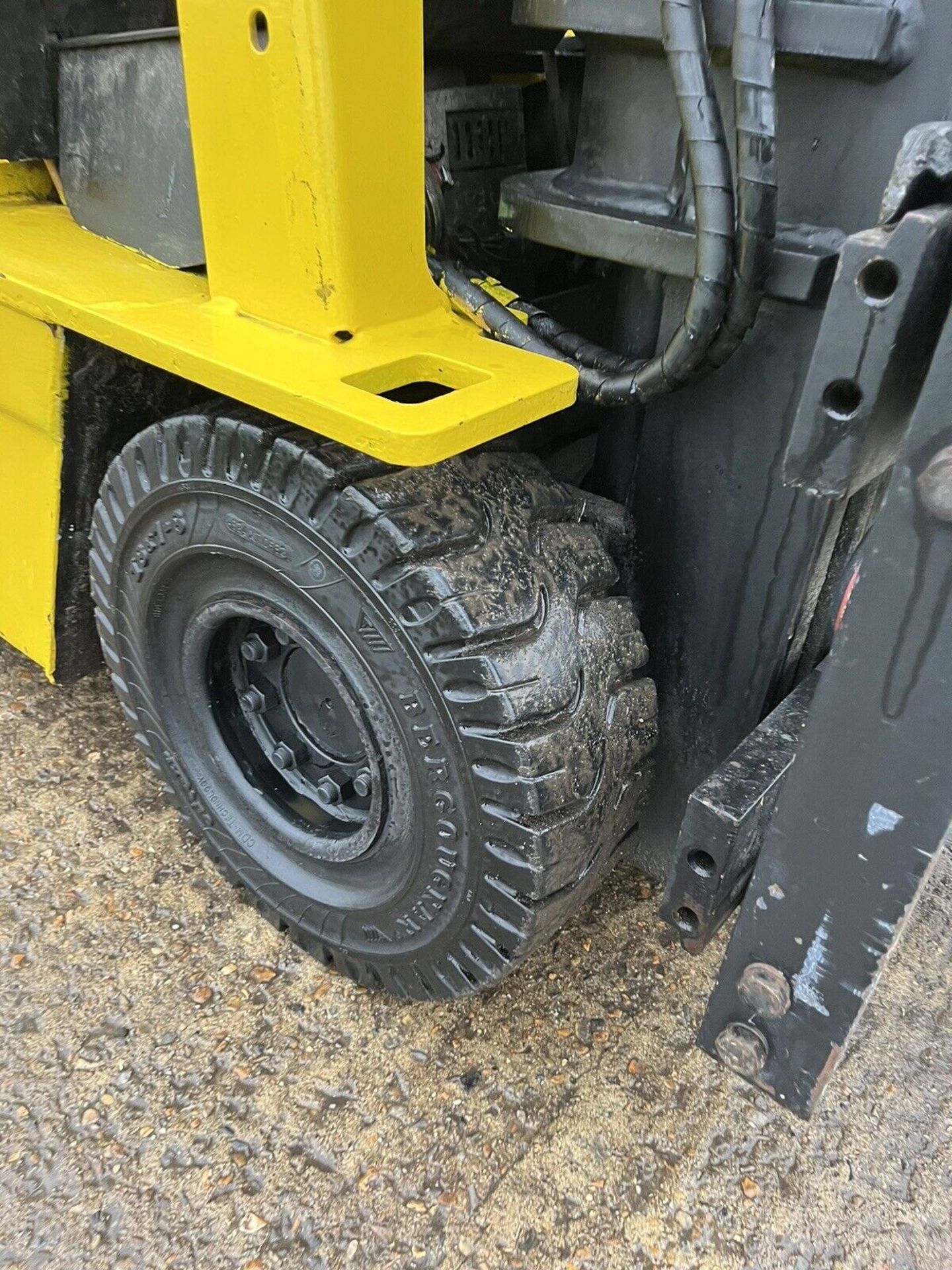 CATERPILLAR 1.8 Electric Forklift Truck (Container Spec) - Image 3 of 6