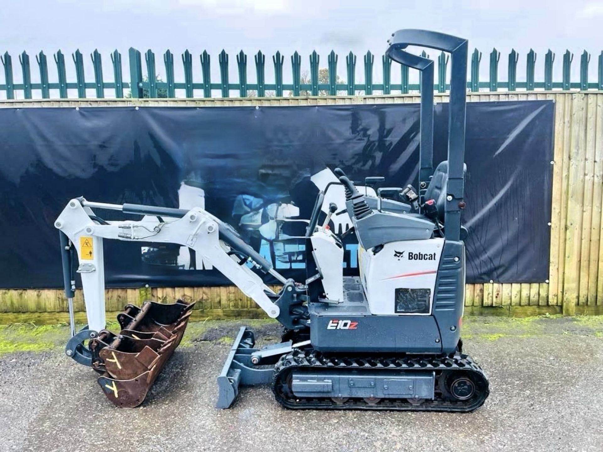 BOBCAT E10Z EXCAVATOR