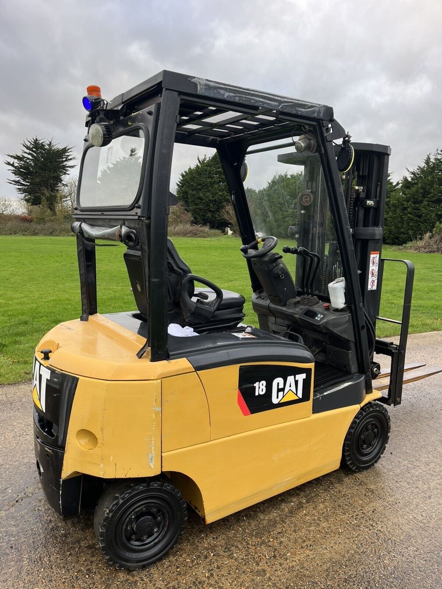 2012, CATERPILLAR 1.8 Electric Forklift Truck (Container Spec) - Image 2 of 7