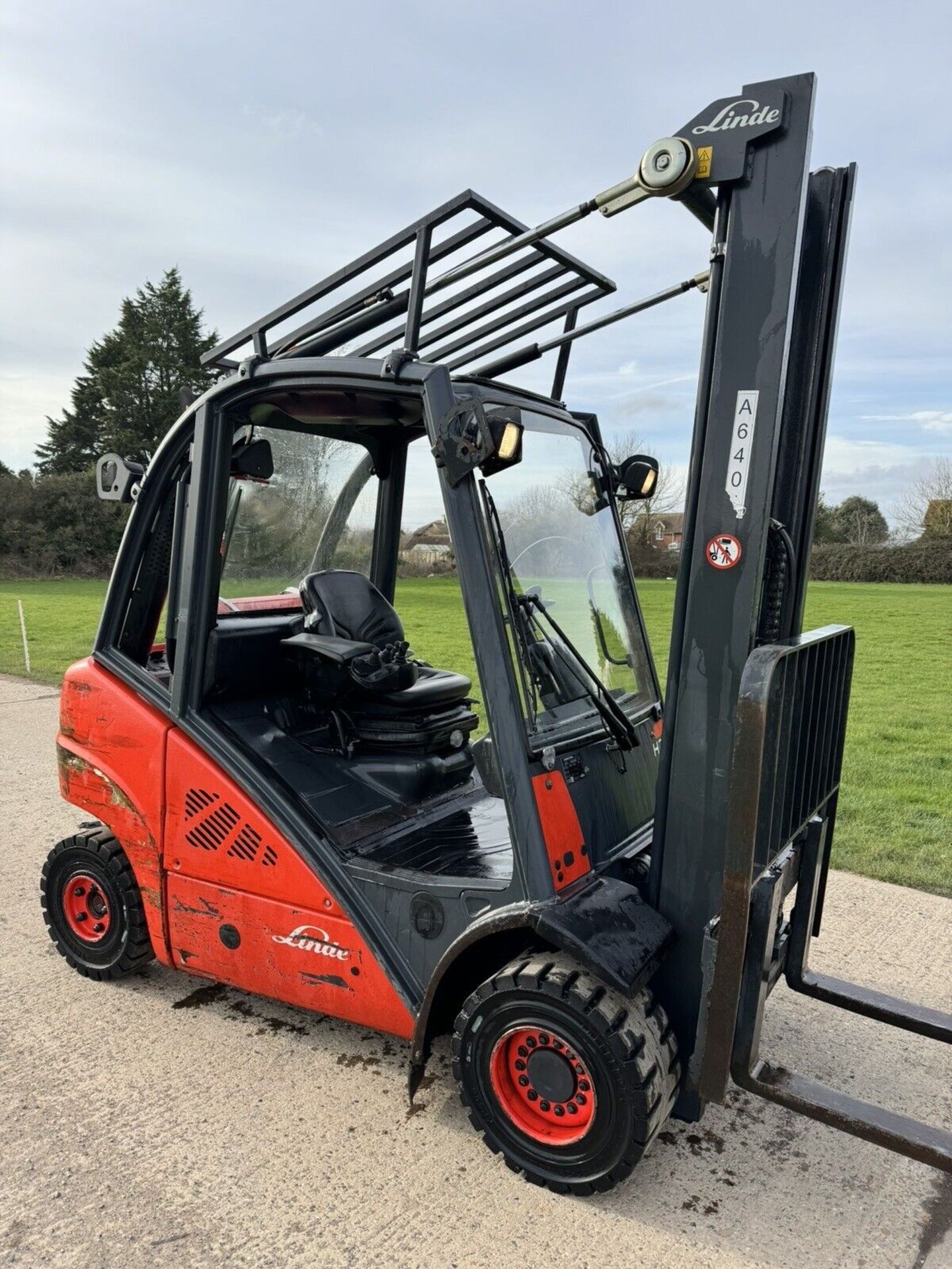 LINDE, H25 - Gas Forklift Truck - Image 2 of 3