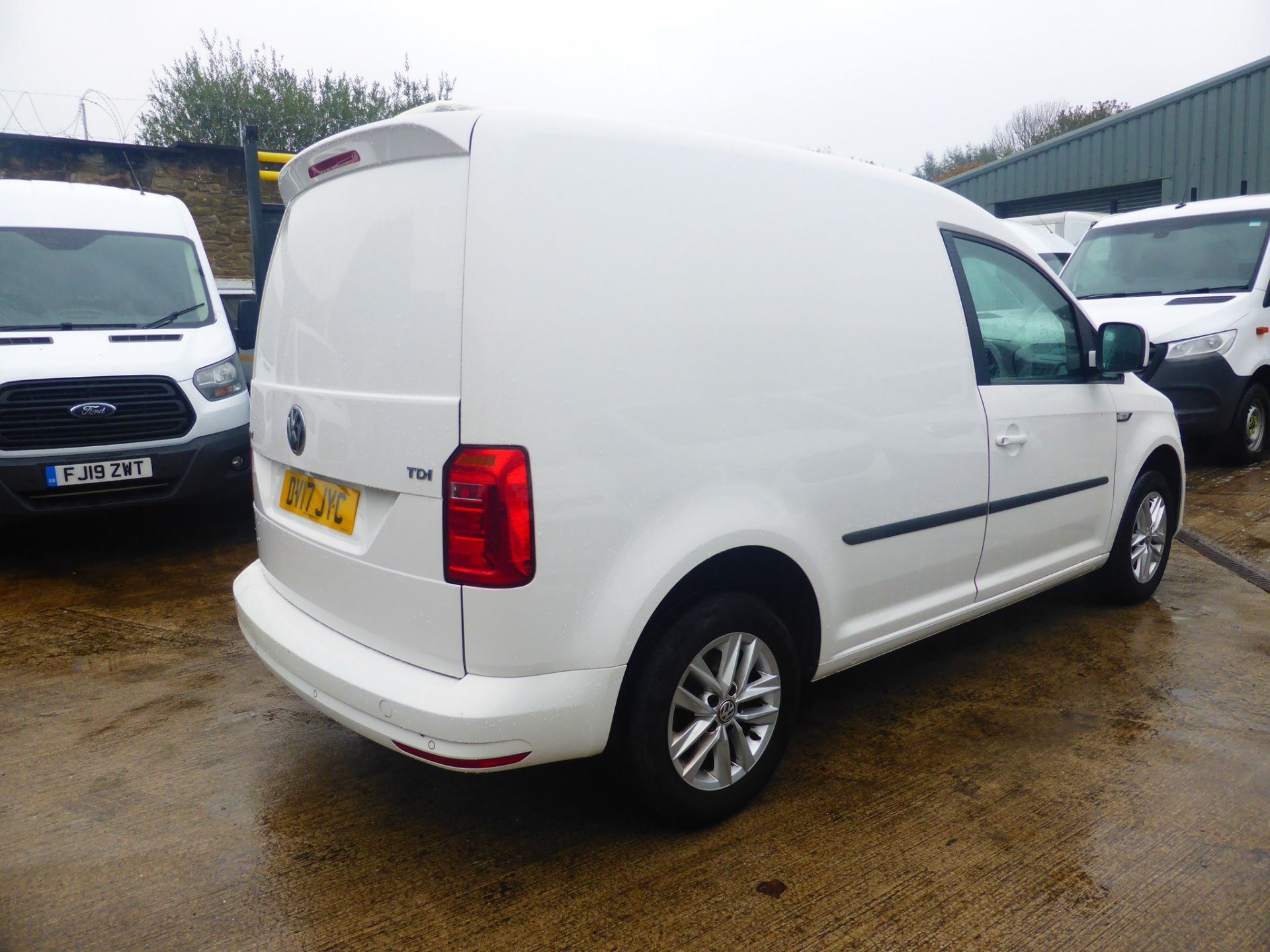 VOLKSWAGEN Caddy - 2.0 TDi Highline - Image 4 of 14