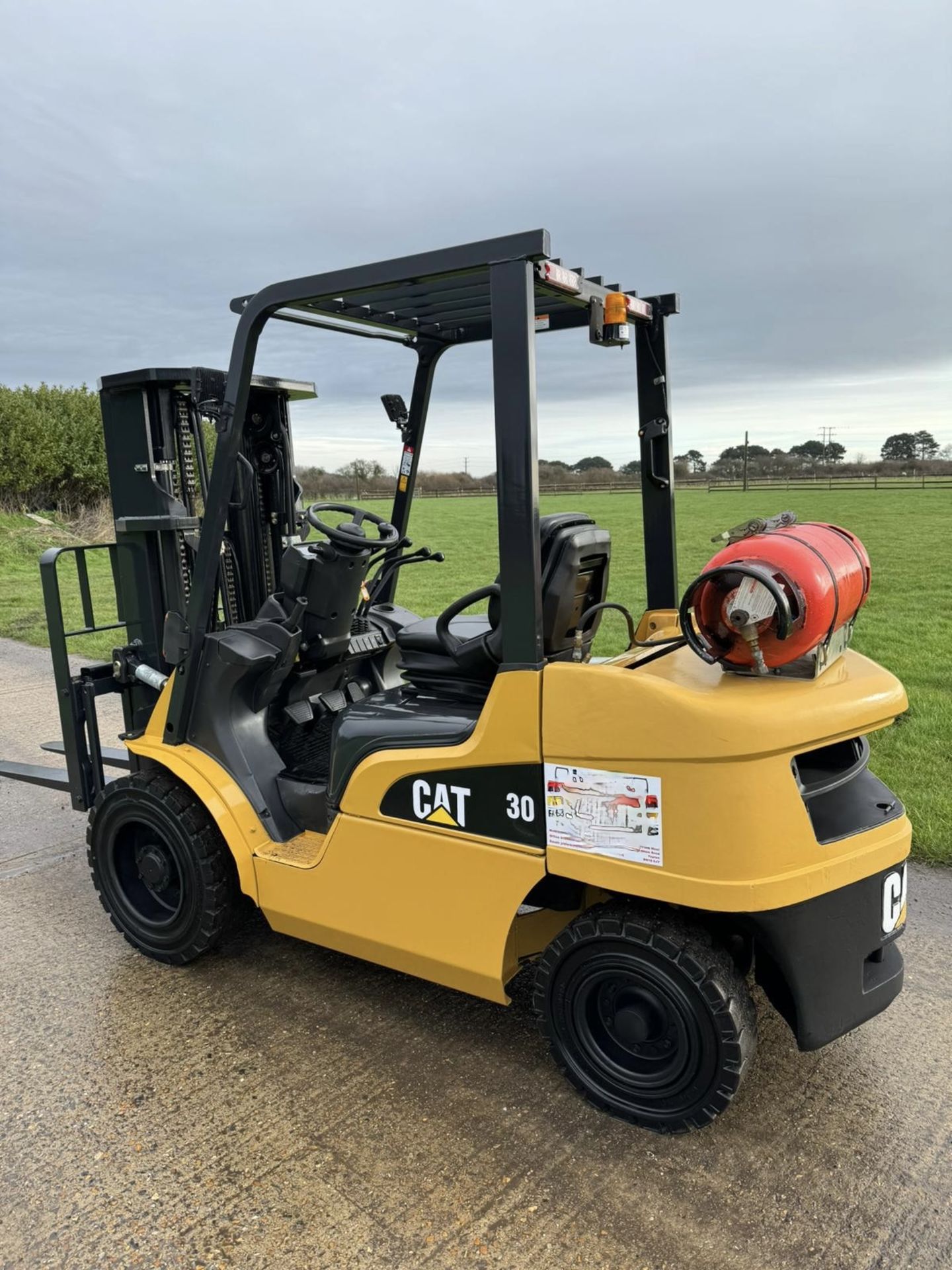 CATERPILLAR, 3 Tonne Gas Forklift - Image 4 of 7