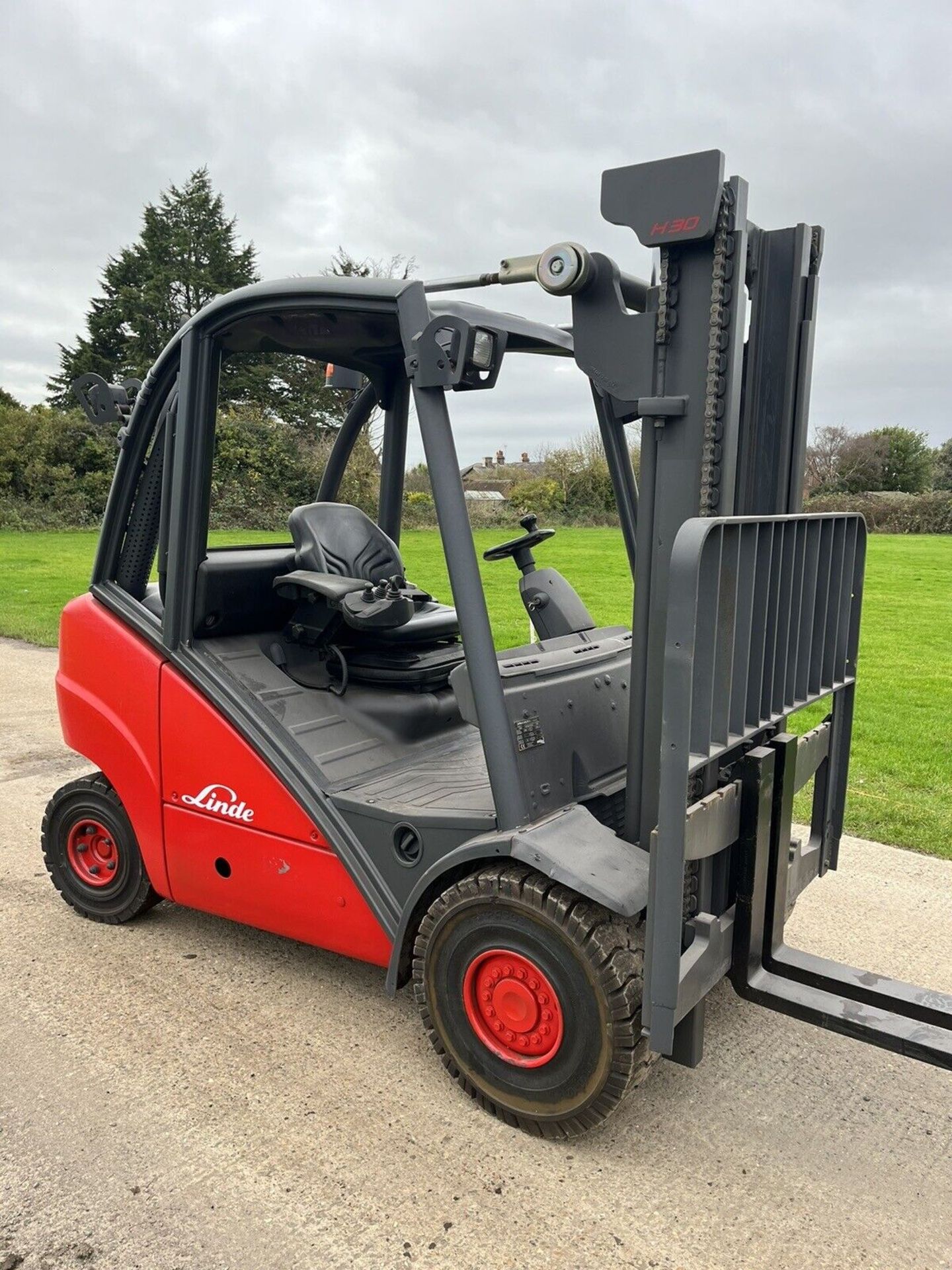 LINDE H30 Diesel Forklift Truck - Image 2 of 5