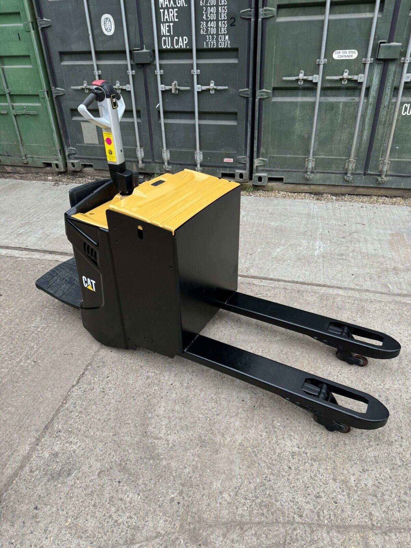 2013, CATERPILLAR 2 Electric Pallet Truck