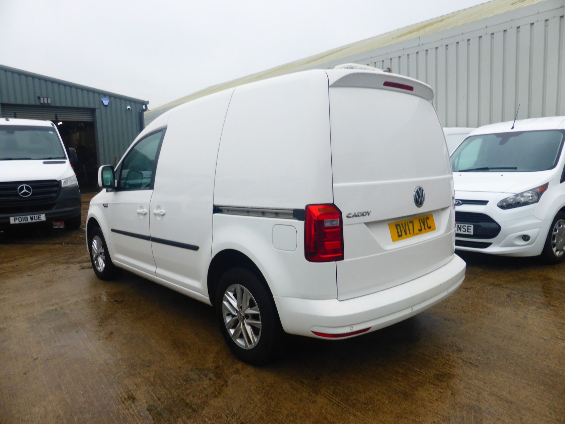 VOLKSWAGEN Caddy - 2.0 TDi Highline - Image 5 of 14