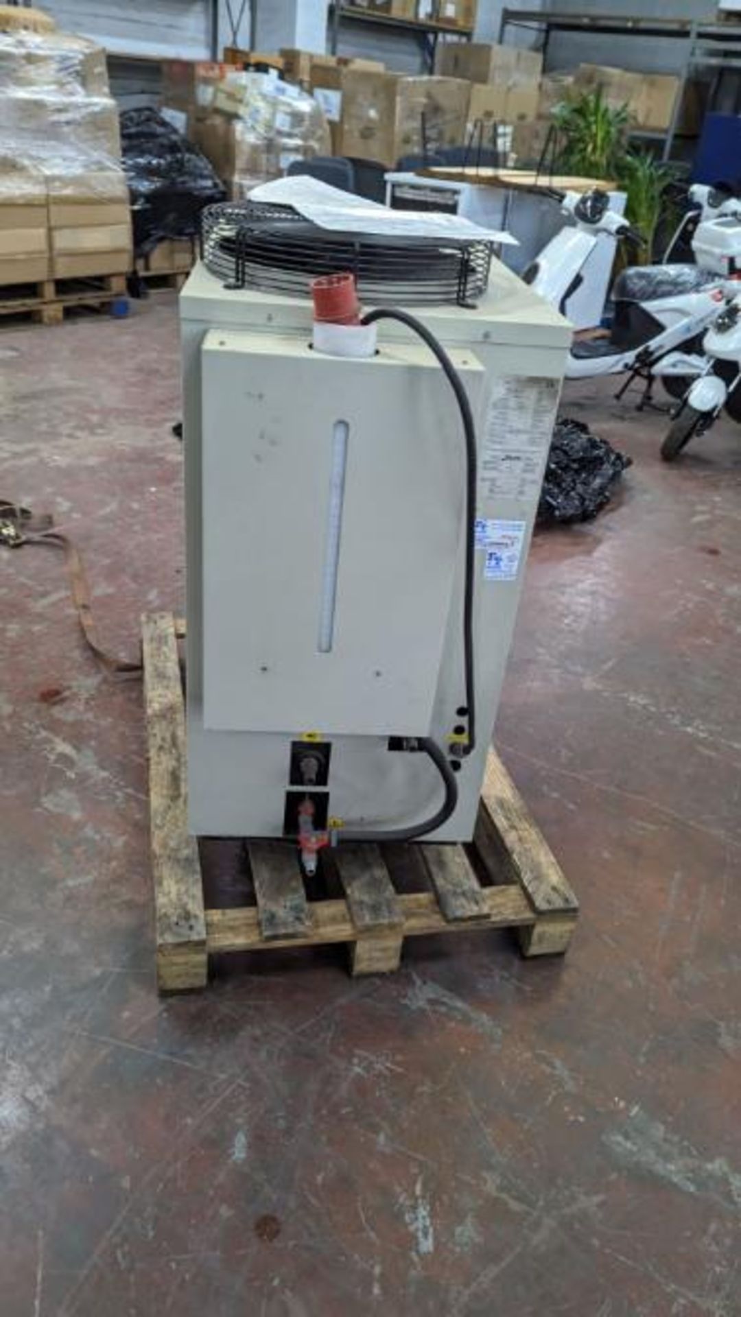 ICS type chiller TAE020 - Direct from commercial facility - Image 4 of 6