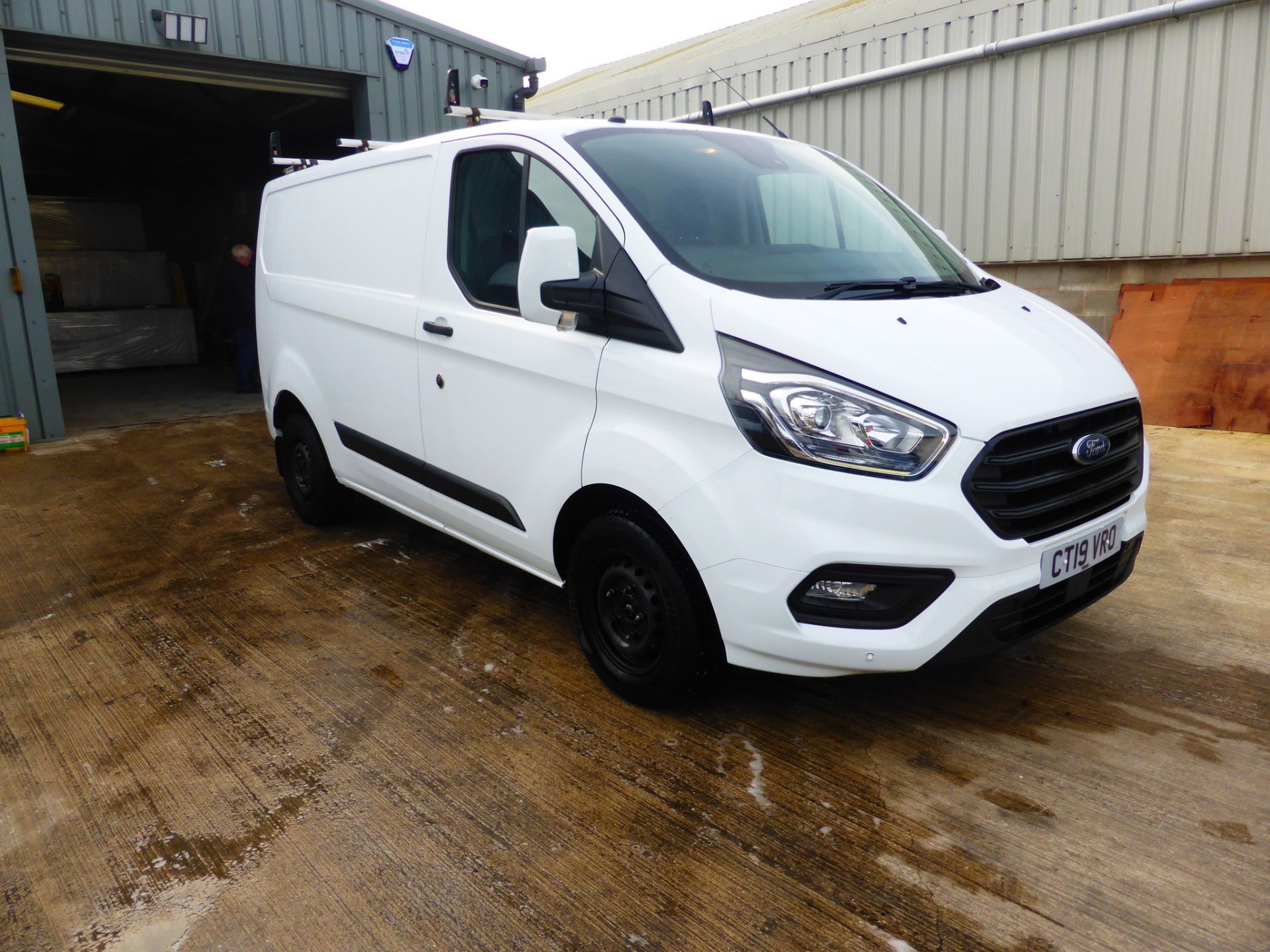 FORD TRANSIT 2.0 CUSTOM 300 TREND