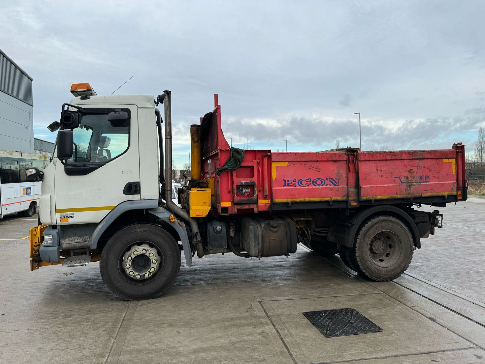 2012, LEYLAND DAF FA LF55.220 18TIP V (Ex-Council Owned & Maintained) - Image 2 of 36