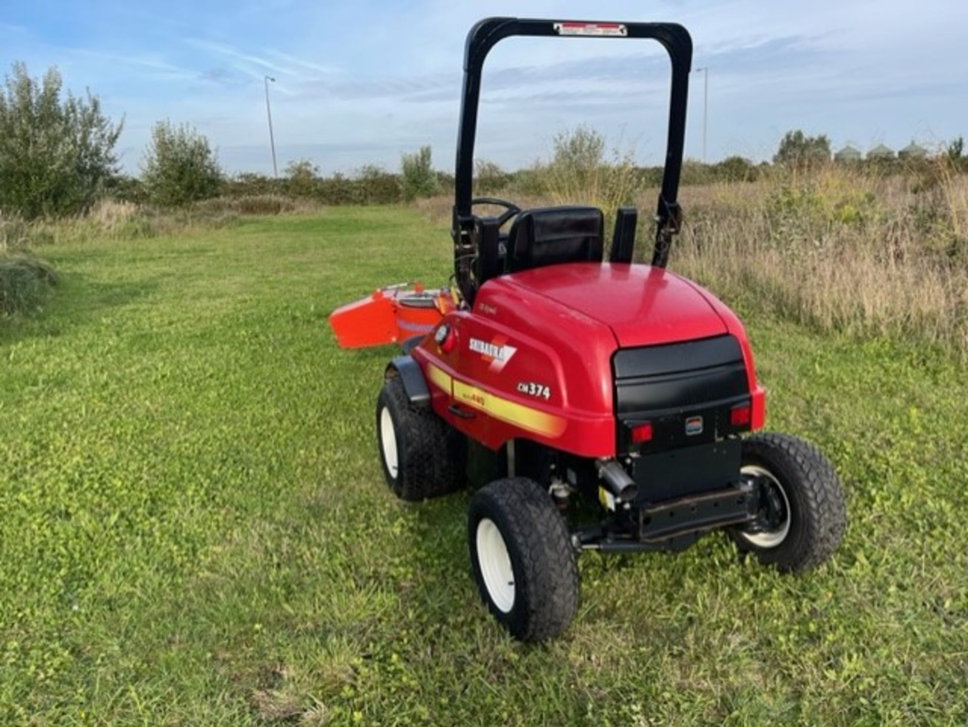 2018, SHIBAURA CM374 OUTFRONT MOWER WITH DECK & BLOWER - Image 2 of 13
