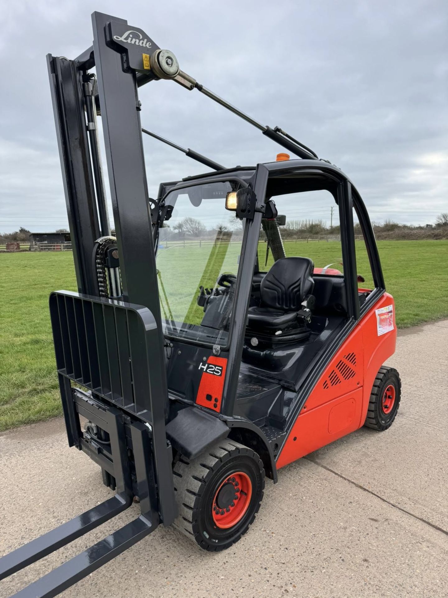 LINDE, H25 - Gas Forklift Truck