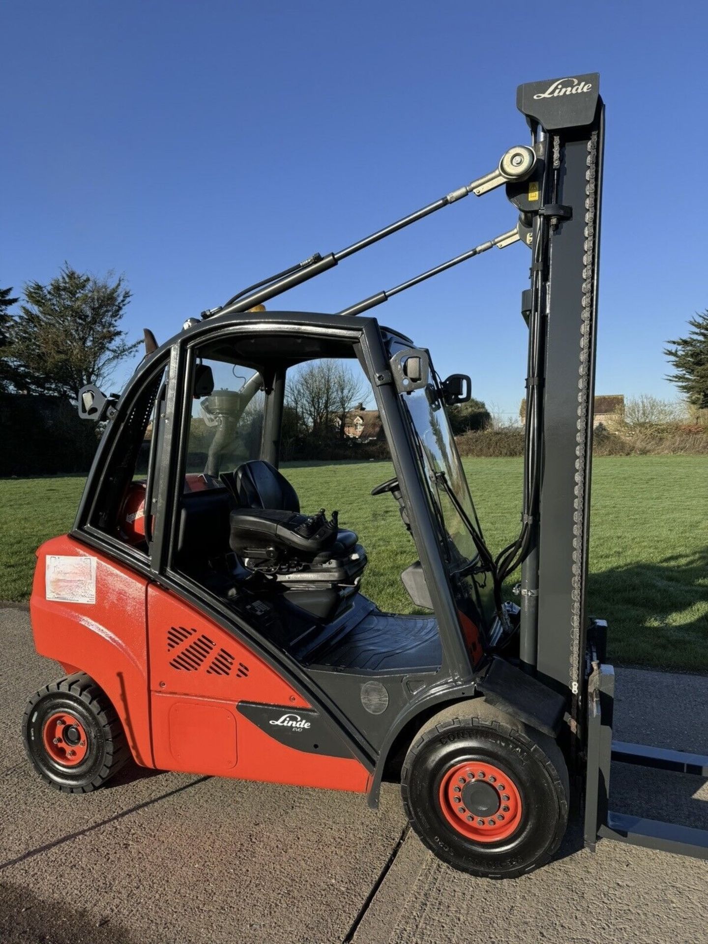 LINDE H30 Gas Forklift Truck - Image 2 of 9