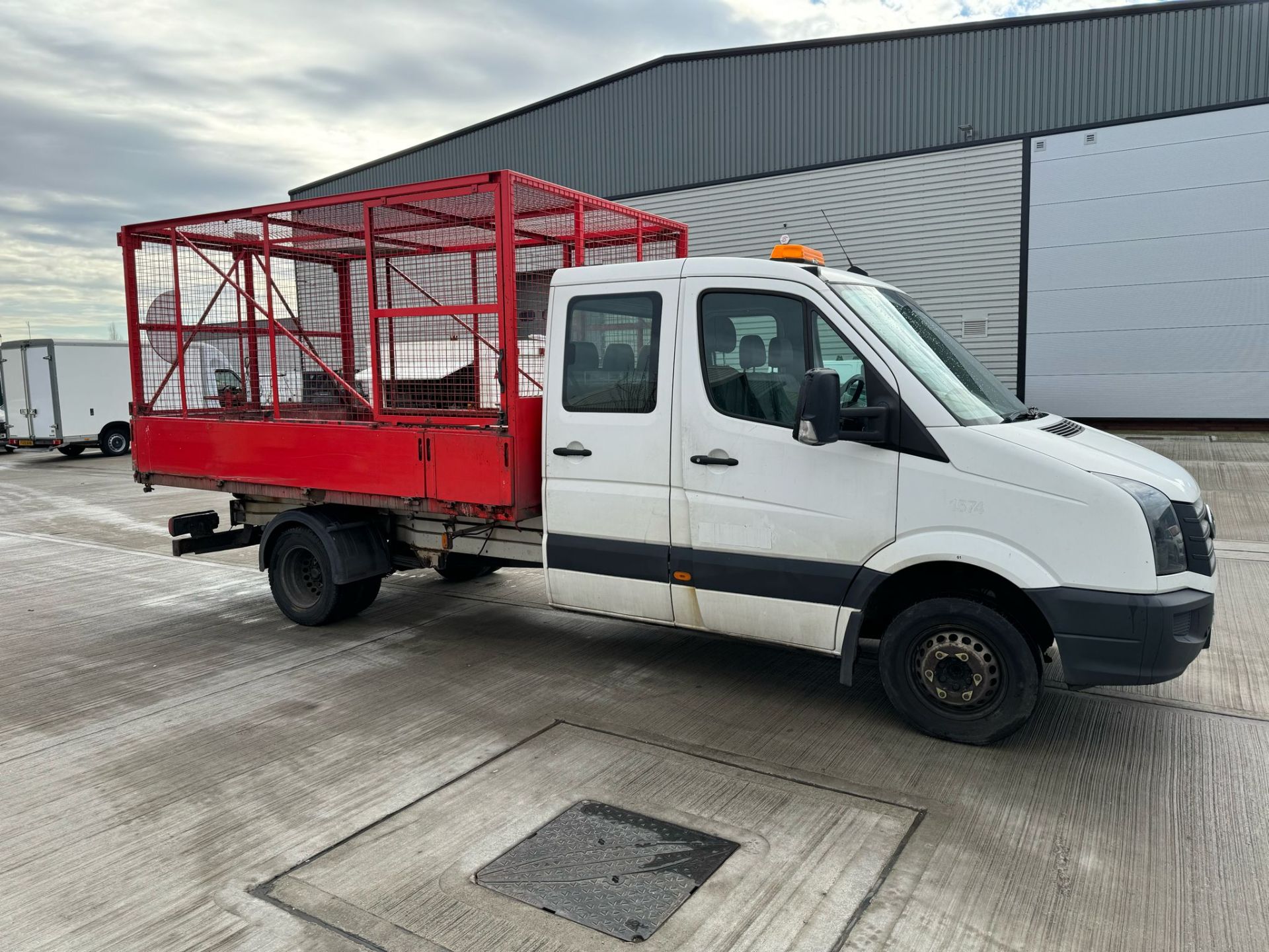 2013 - Volkswagen Crafter, Caged Tipper (Ex-Council Owned & Maintained)