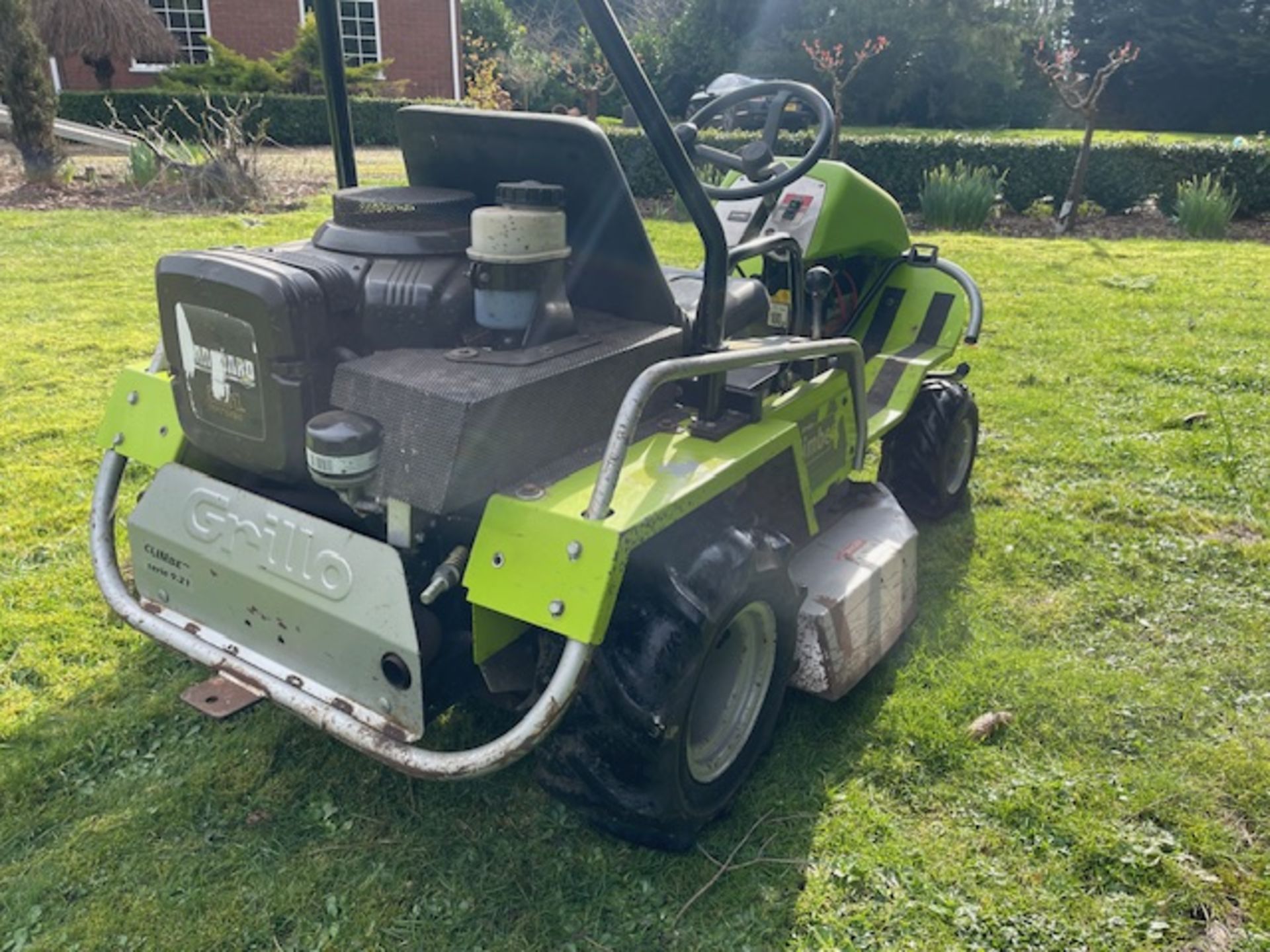 2007, GRILLO CLIMBER 9.21 SERIES RIDE ON MOWER - Image 7 of 10