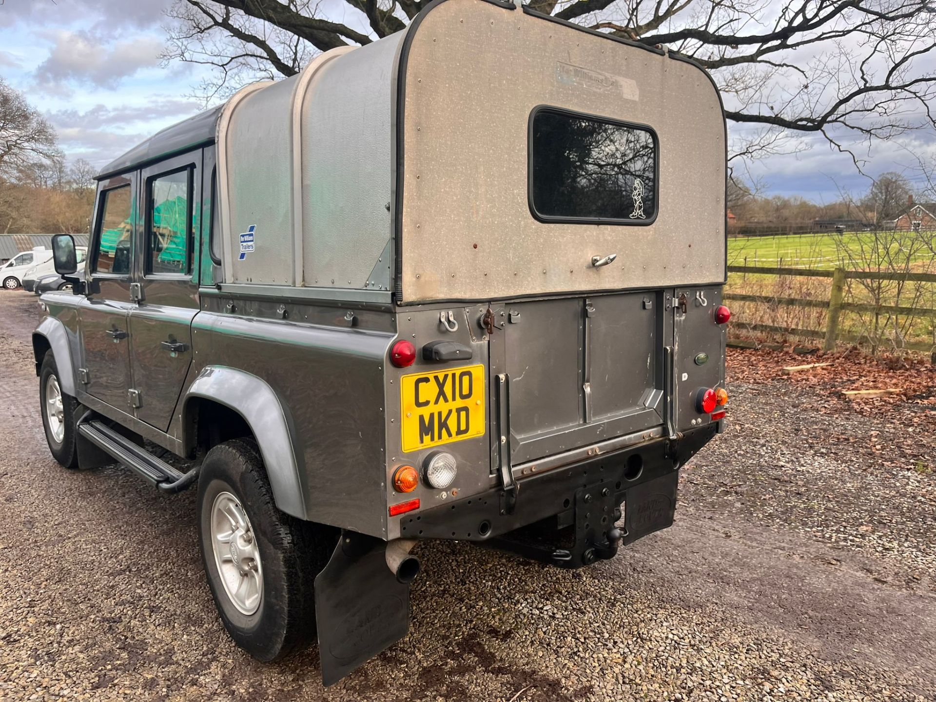 2010 Landrover Defender 110 - Double Cab Country 4 TDCi (No VAT on hammer) - Image 3 of 14