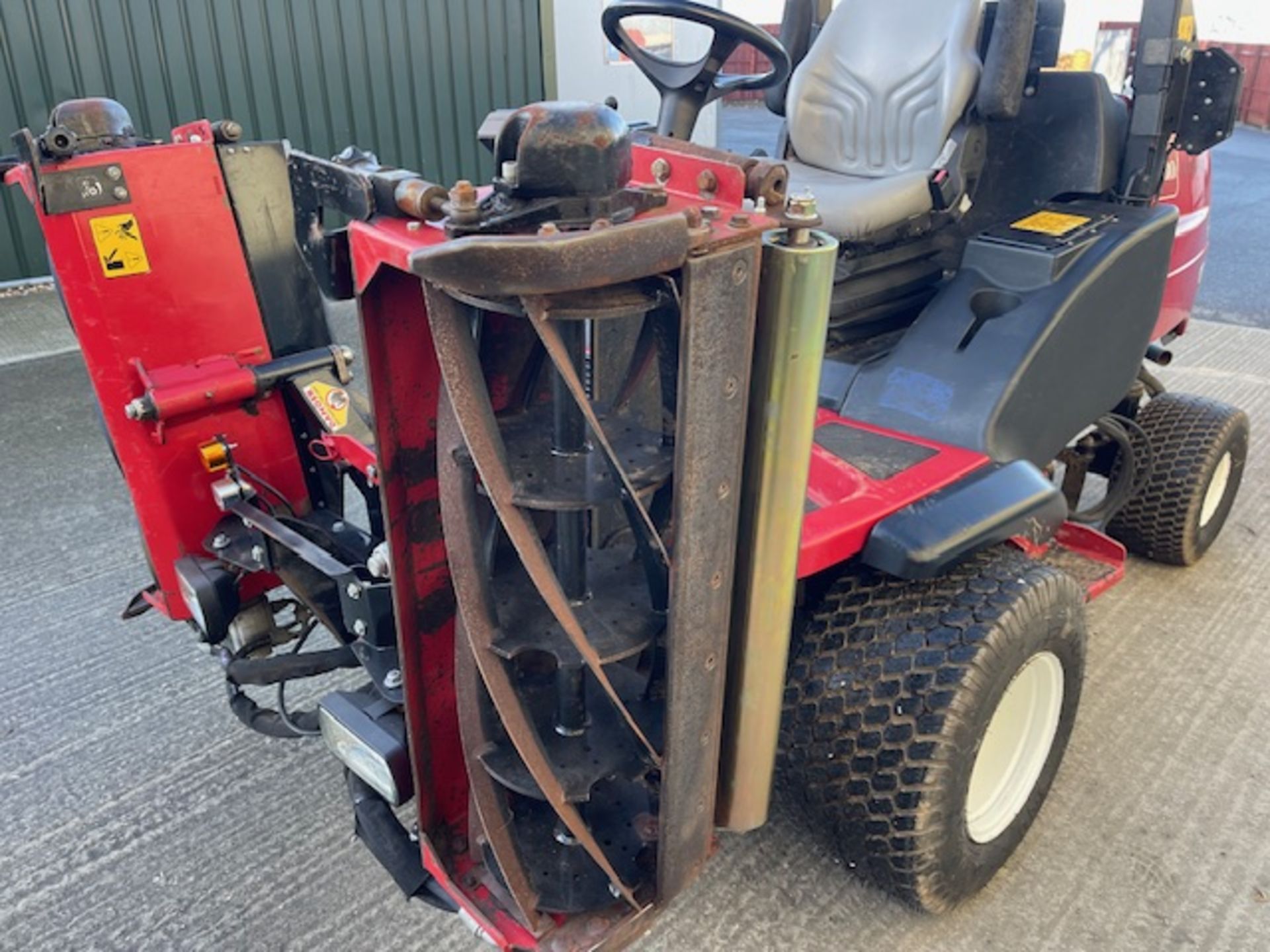 2015, TORO LT3340 TRIPLE TURF MOWER (HAYTER) - Bild 5 aus 12