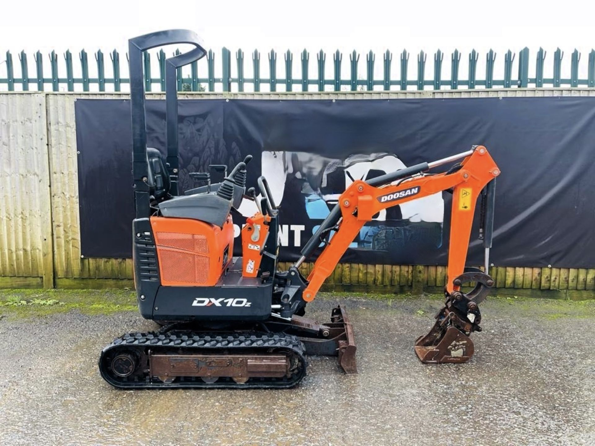 2018, DOOSAN DX10Z EXCAVATOR - Bild 2 aus 16