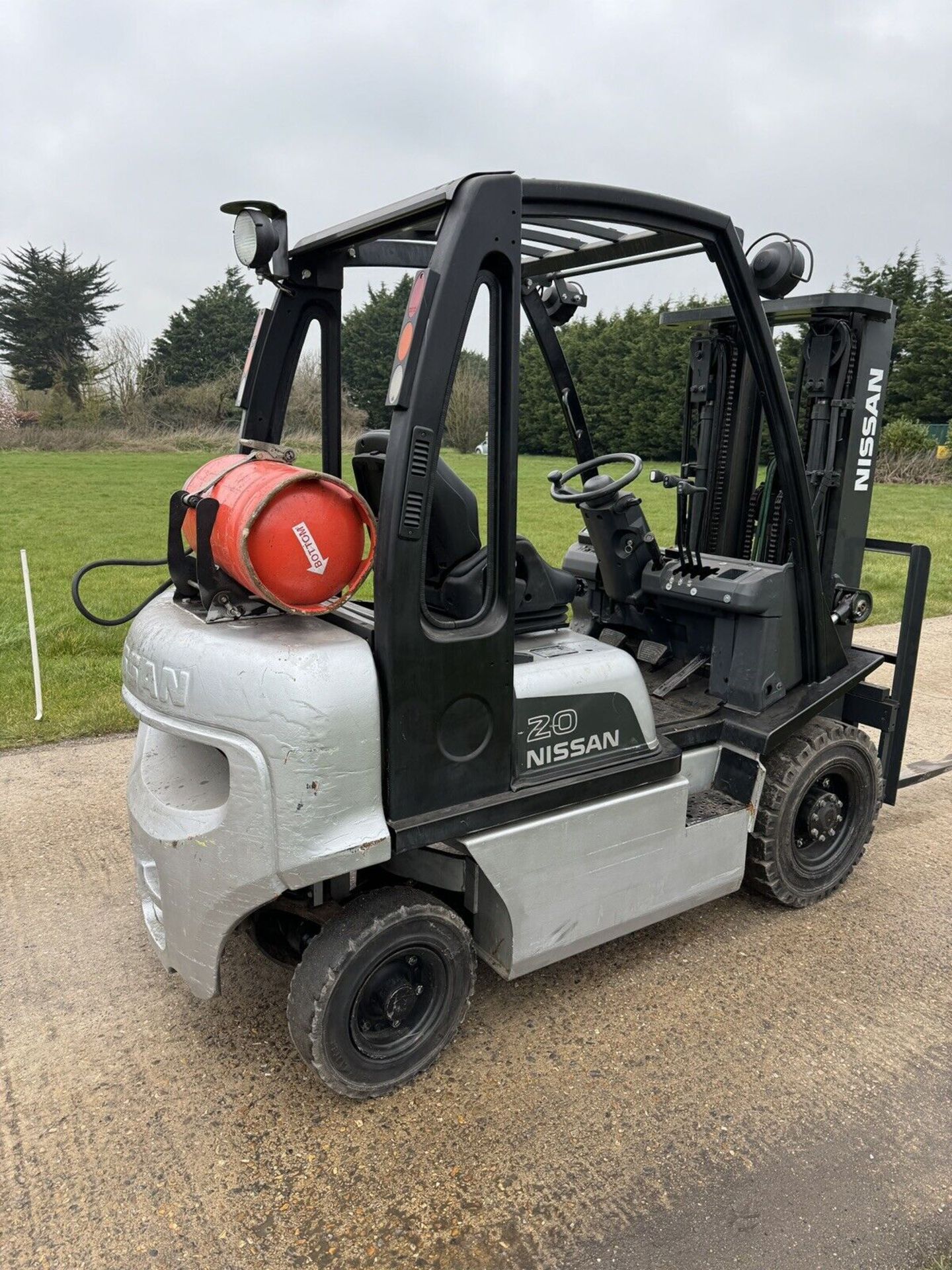 NISSAN, 2 Tonne Gas Forklift (Container Spec) - Image 2 of 4