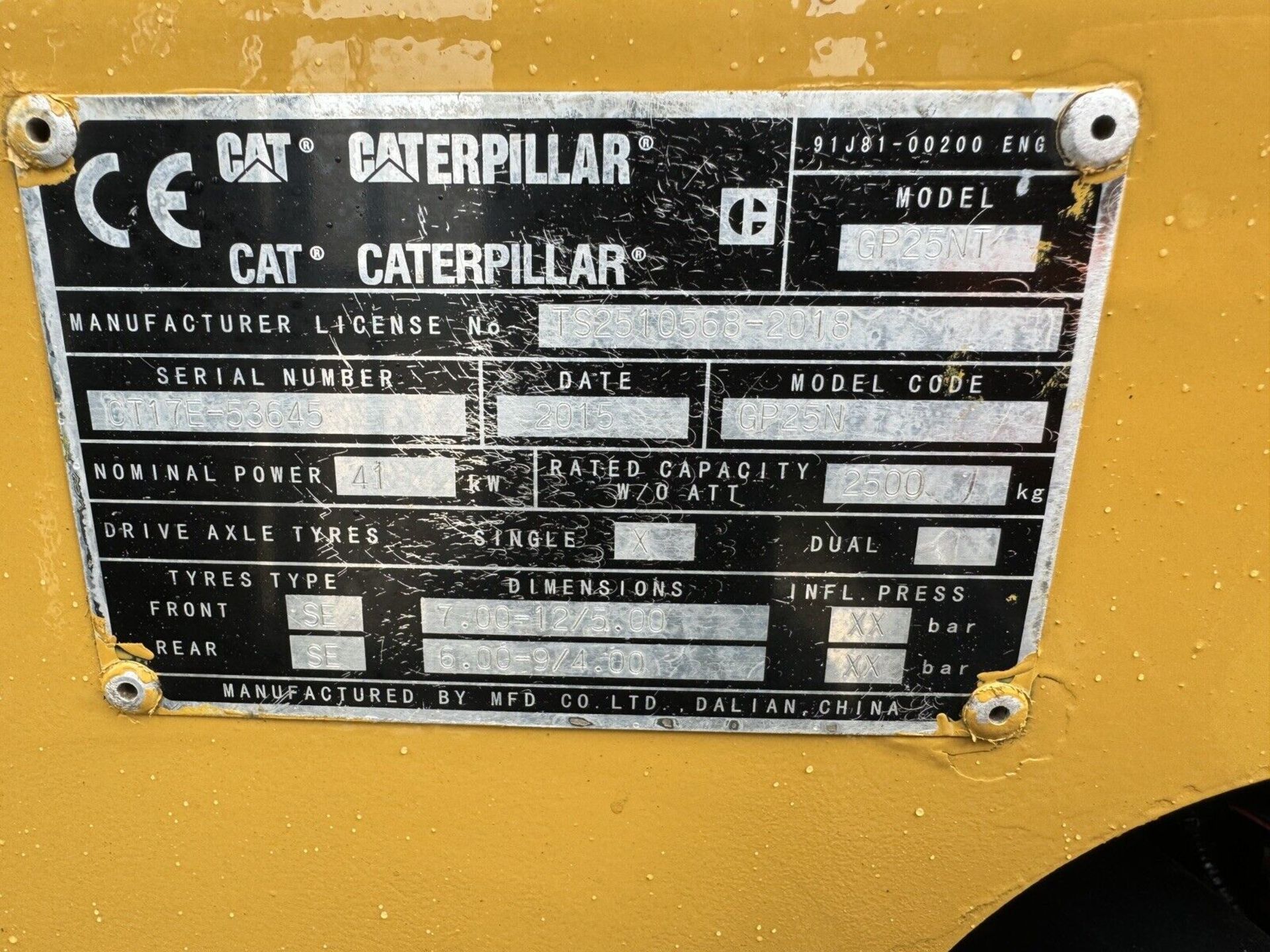 CATERPILLAR, 2.5 Tonne - Gas Forklift (Container, Triple Mast, Side Shift) - Image 7 of 9