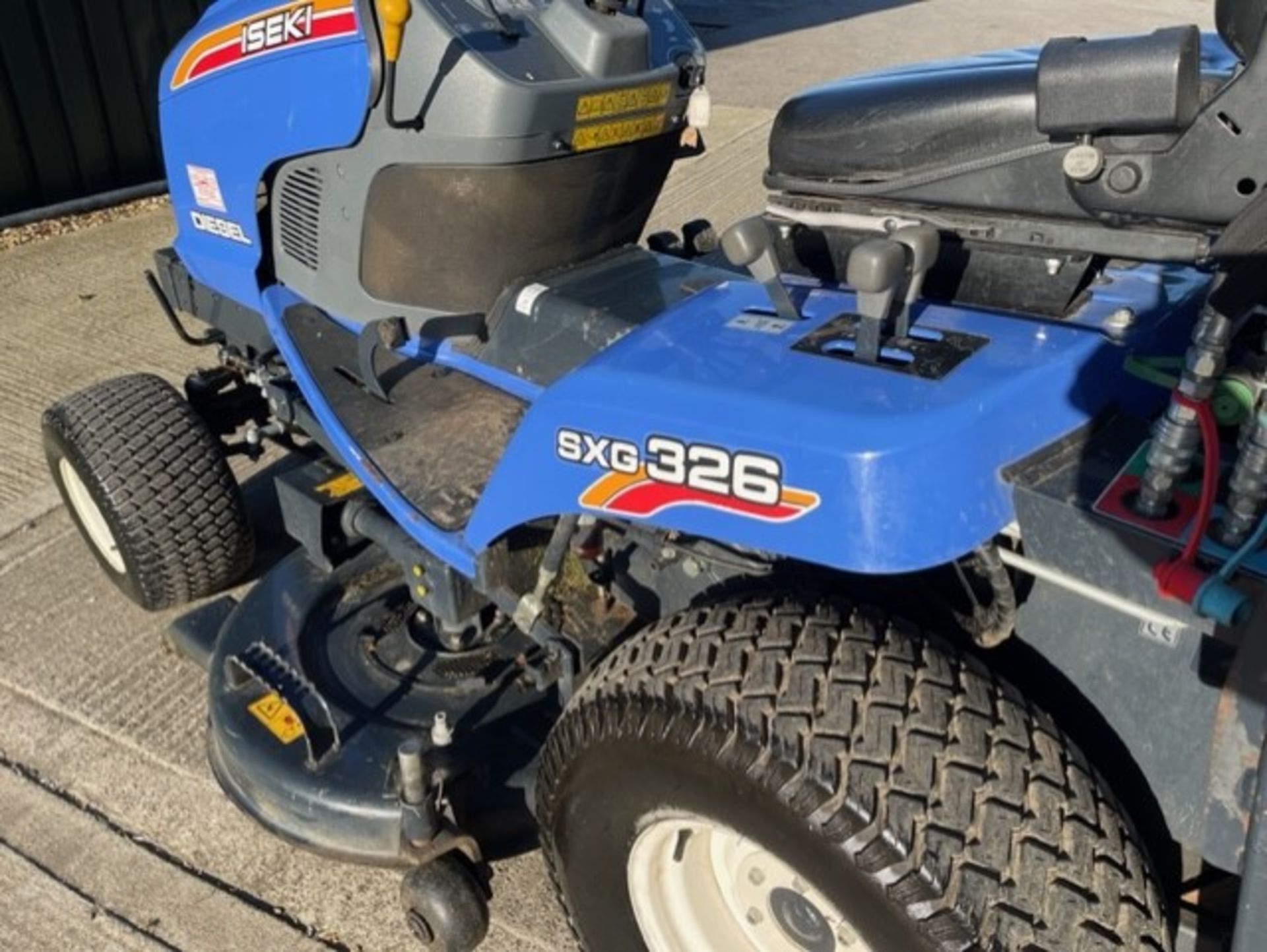 2016, ISEKI SXG326 COLLECTOR MOWER - Image 15 of 15